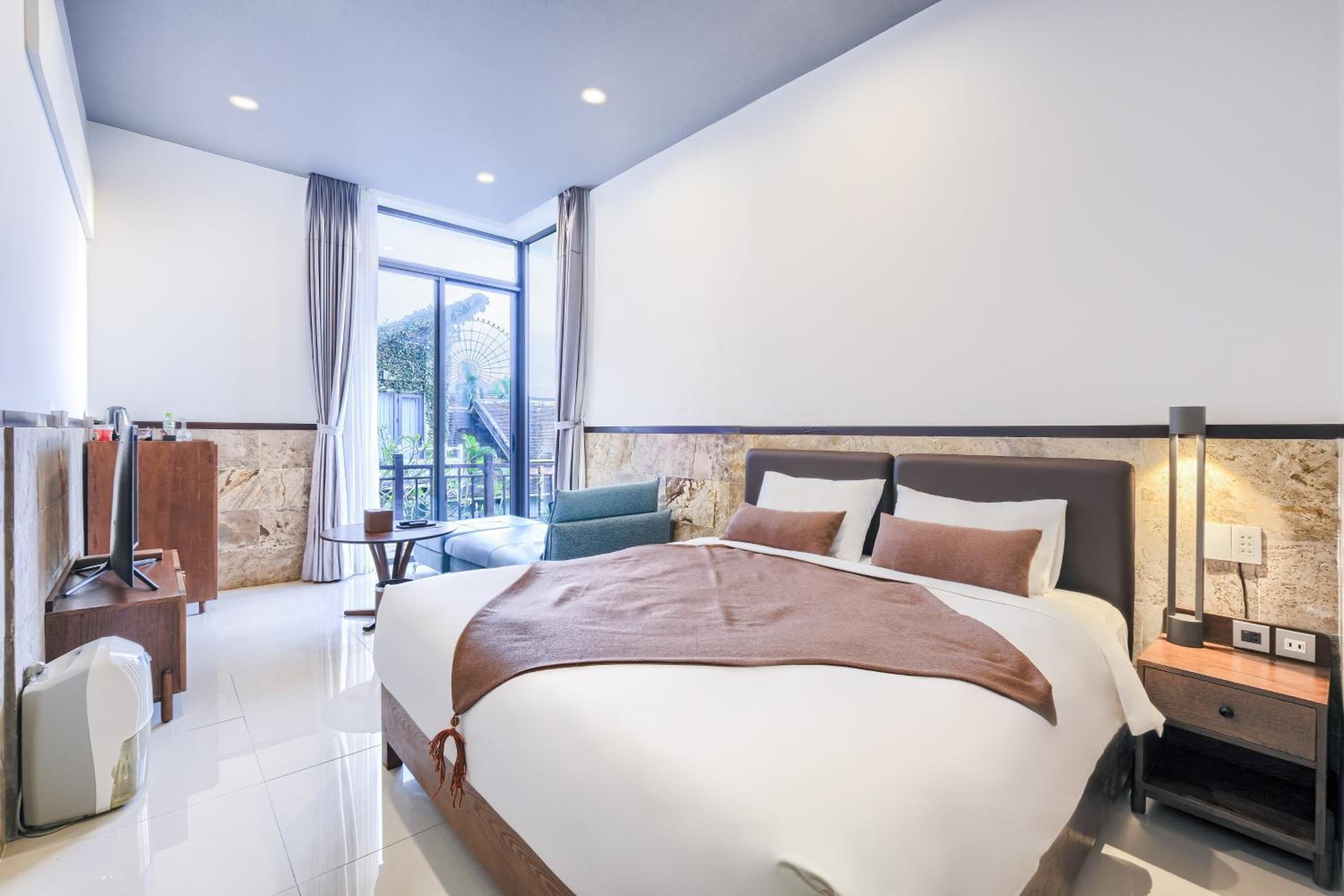 Special Offer - Superior King Room with Garden View and Bathtub