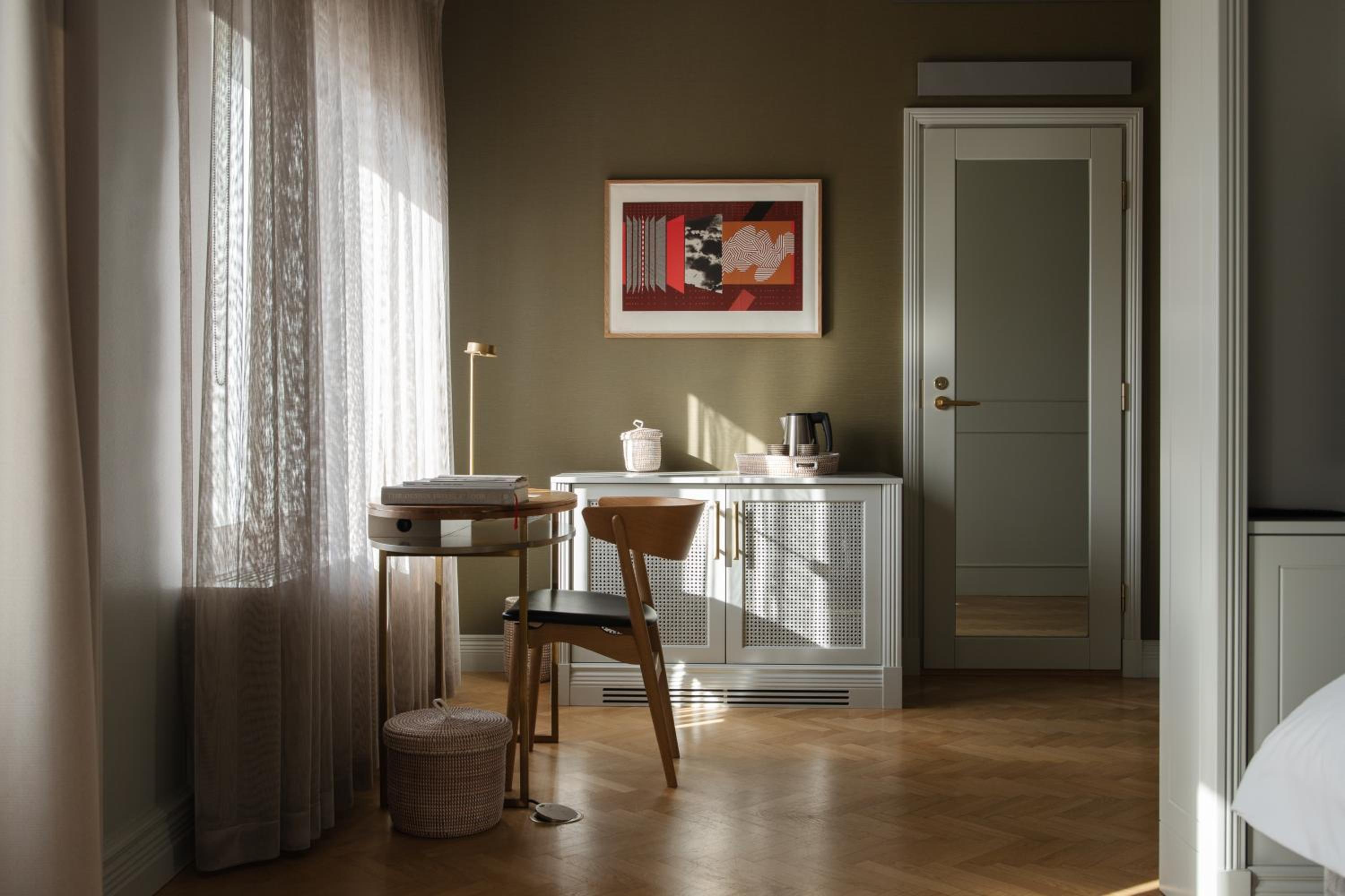 Atelier Room with Balcony (spa included)