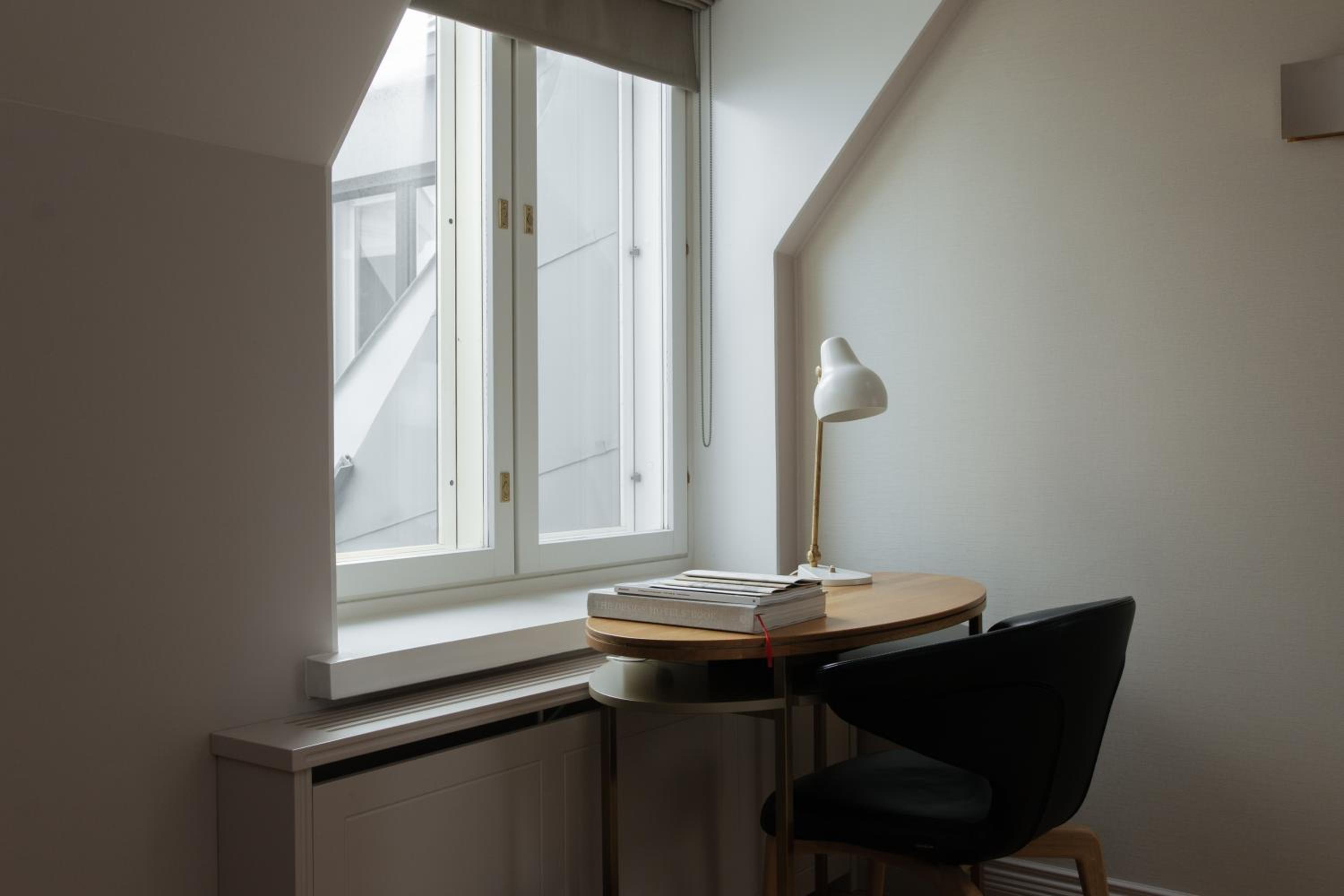 Sky Attic Studio (spa included)