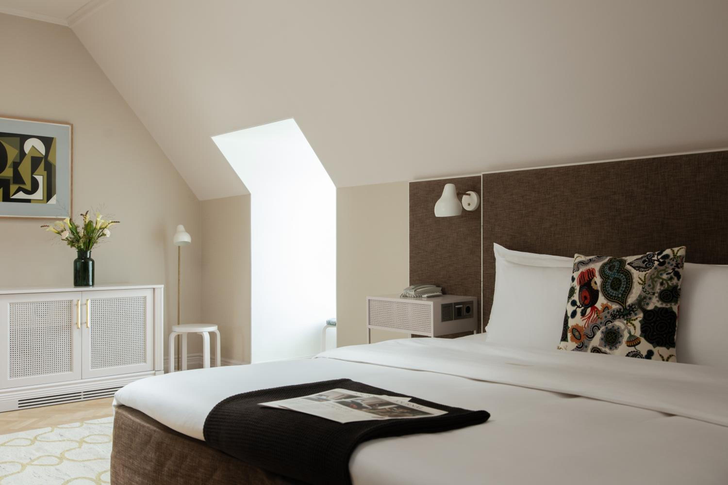 Sky Attic Studio (spa included)