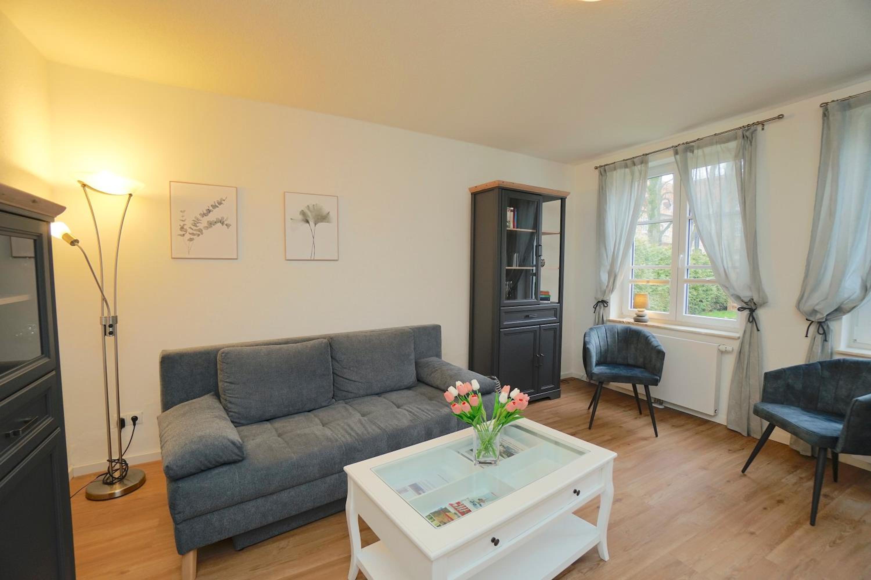 Apartment with Terrace photo 3