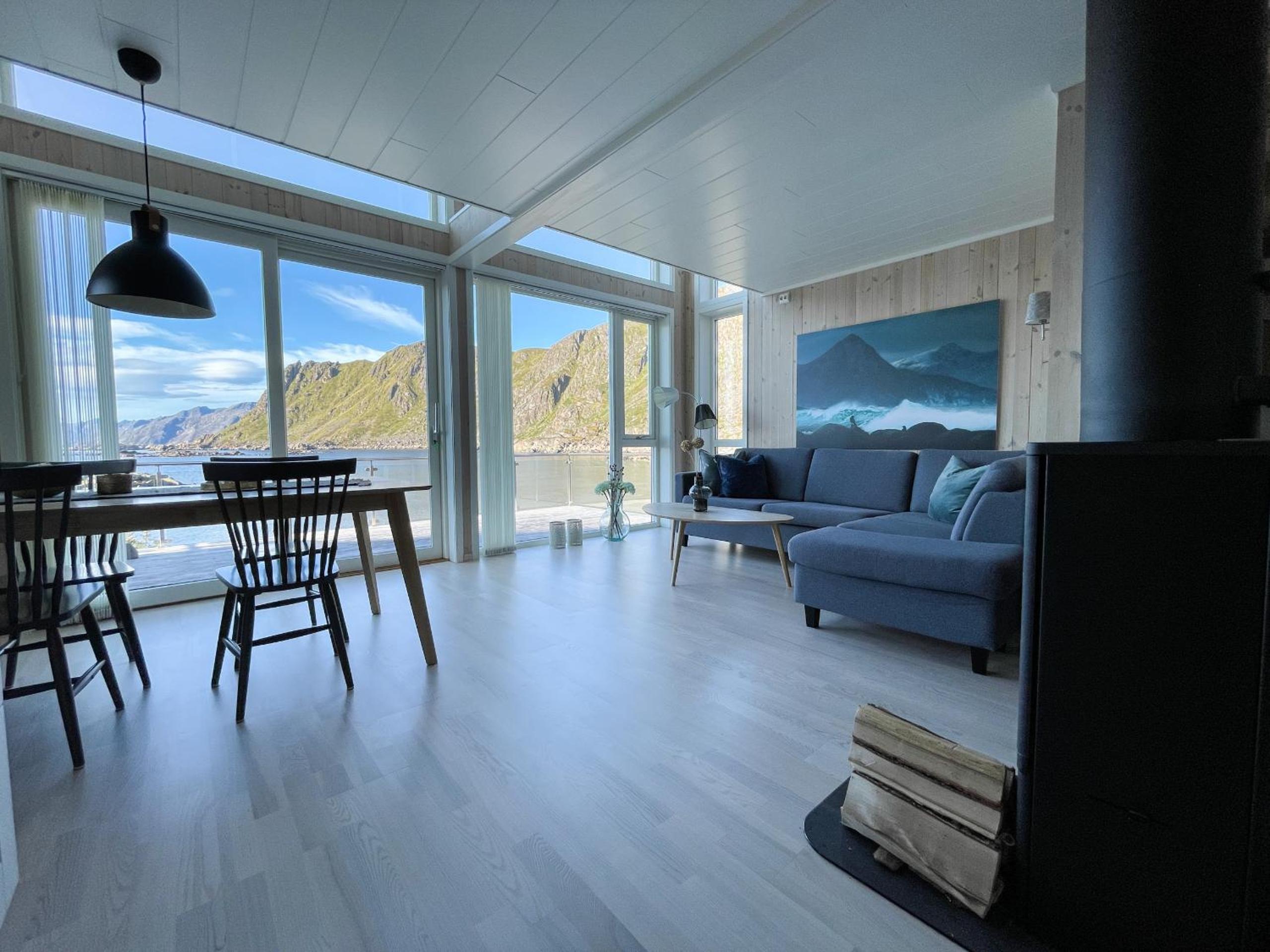 Three-Bedroom House photo 1