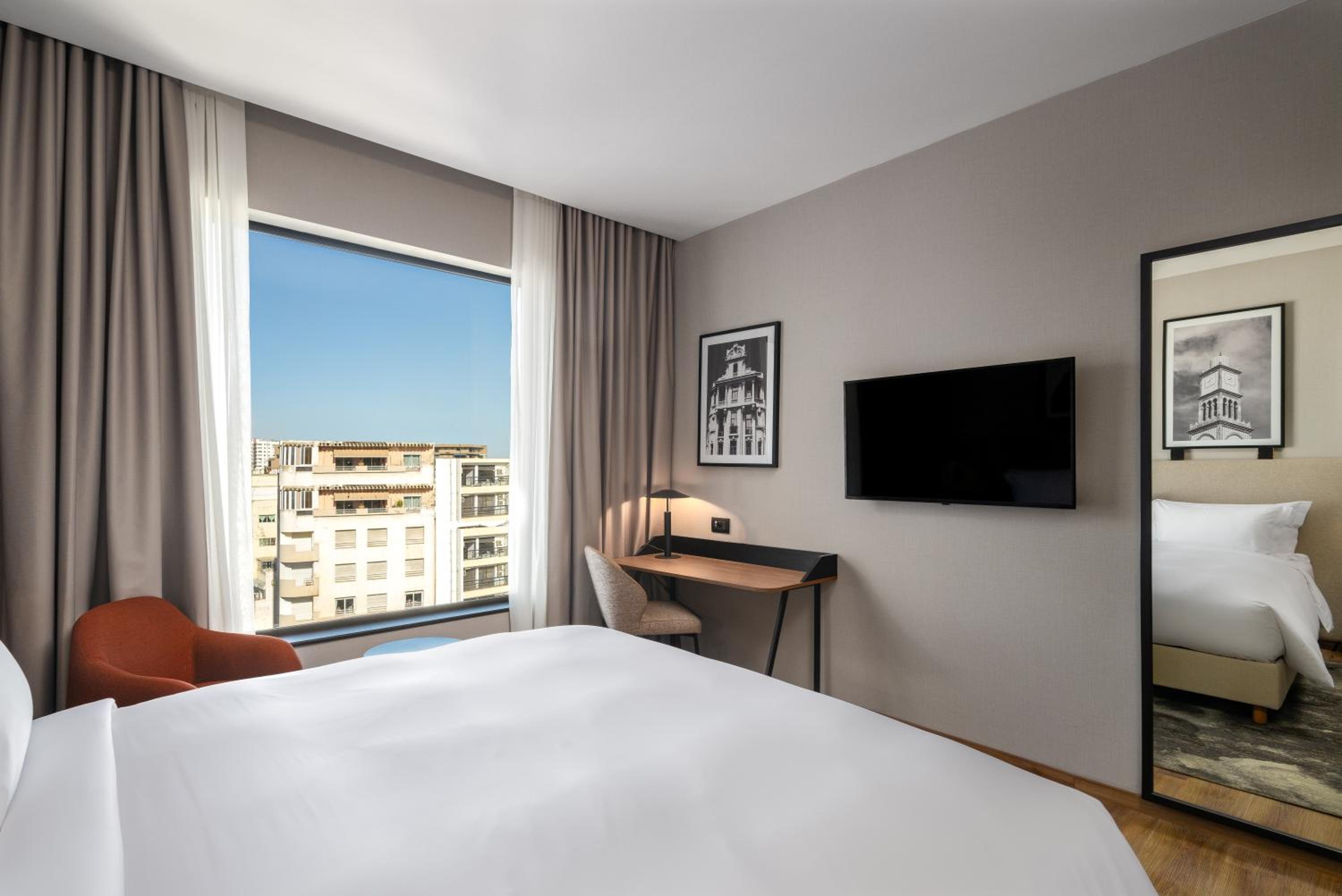 Standard Room - Skyline - Photo 1