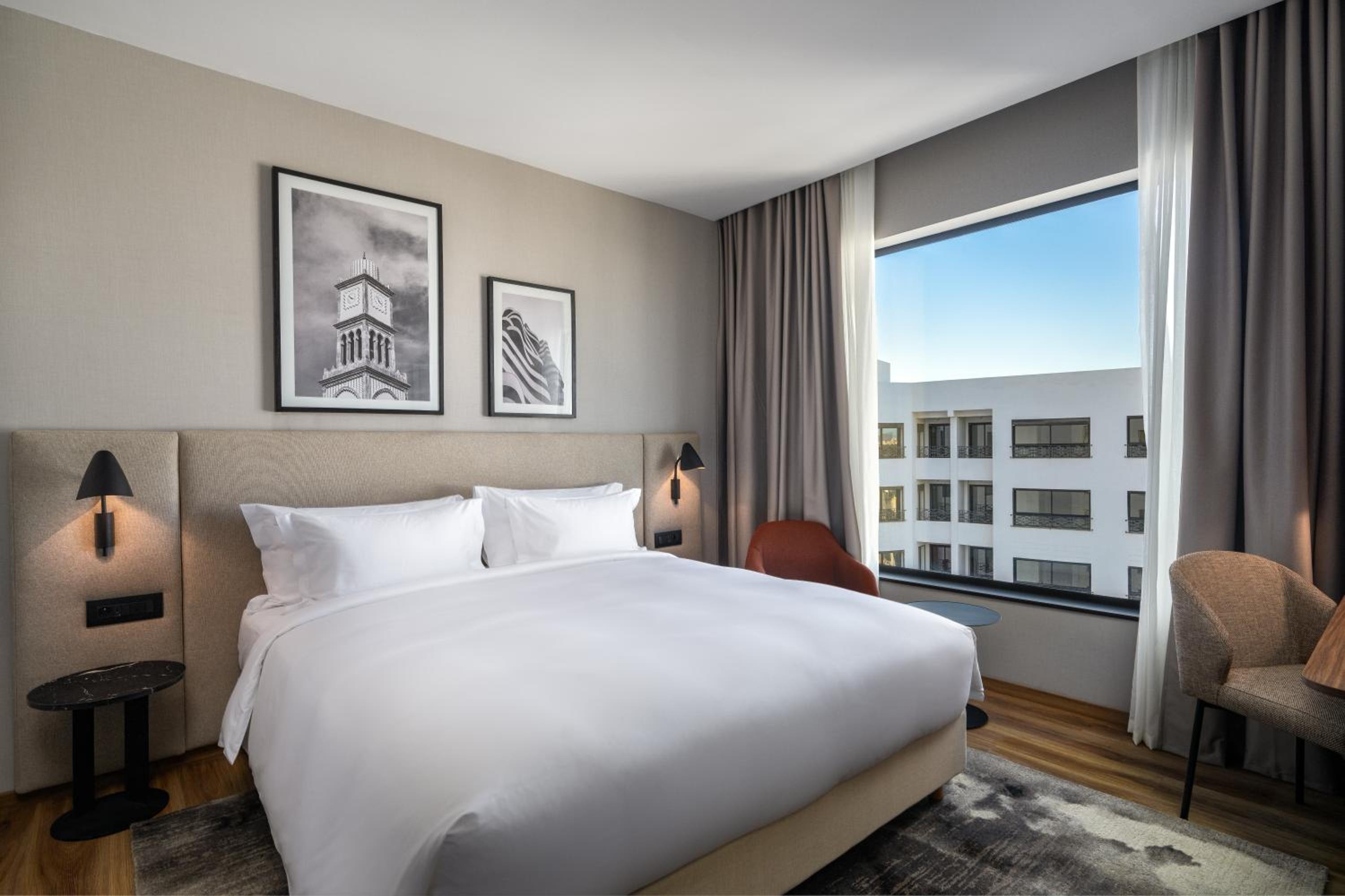 Standard Room - Skyline - Photo 6