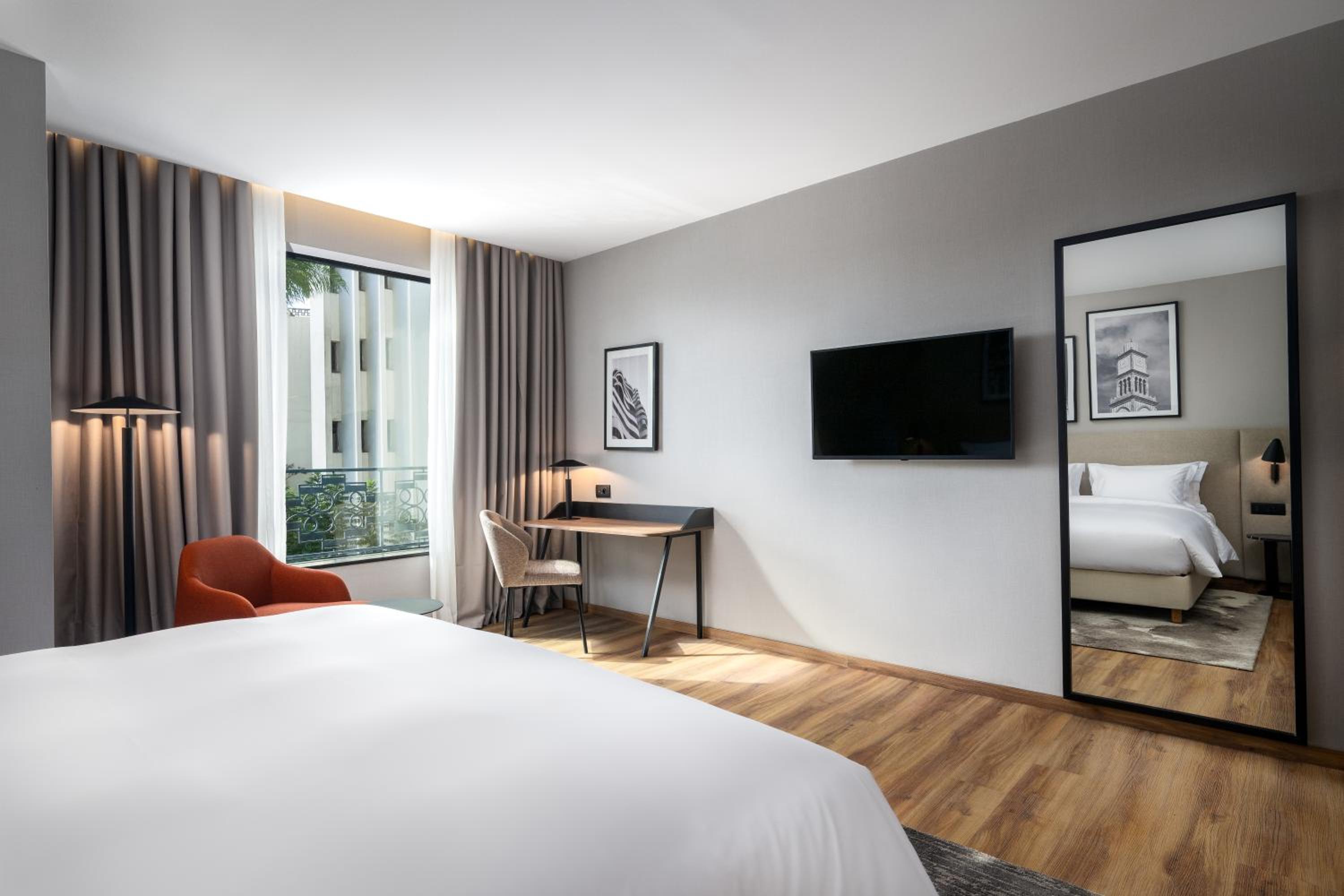 Superior Room - Skyline - Photo 5