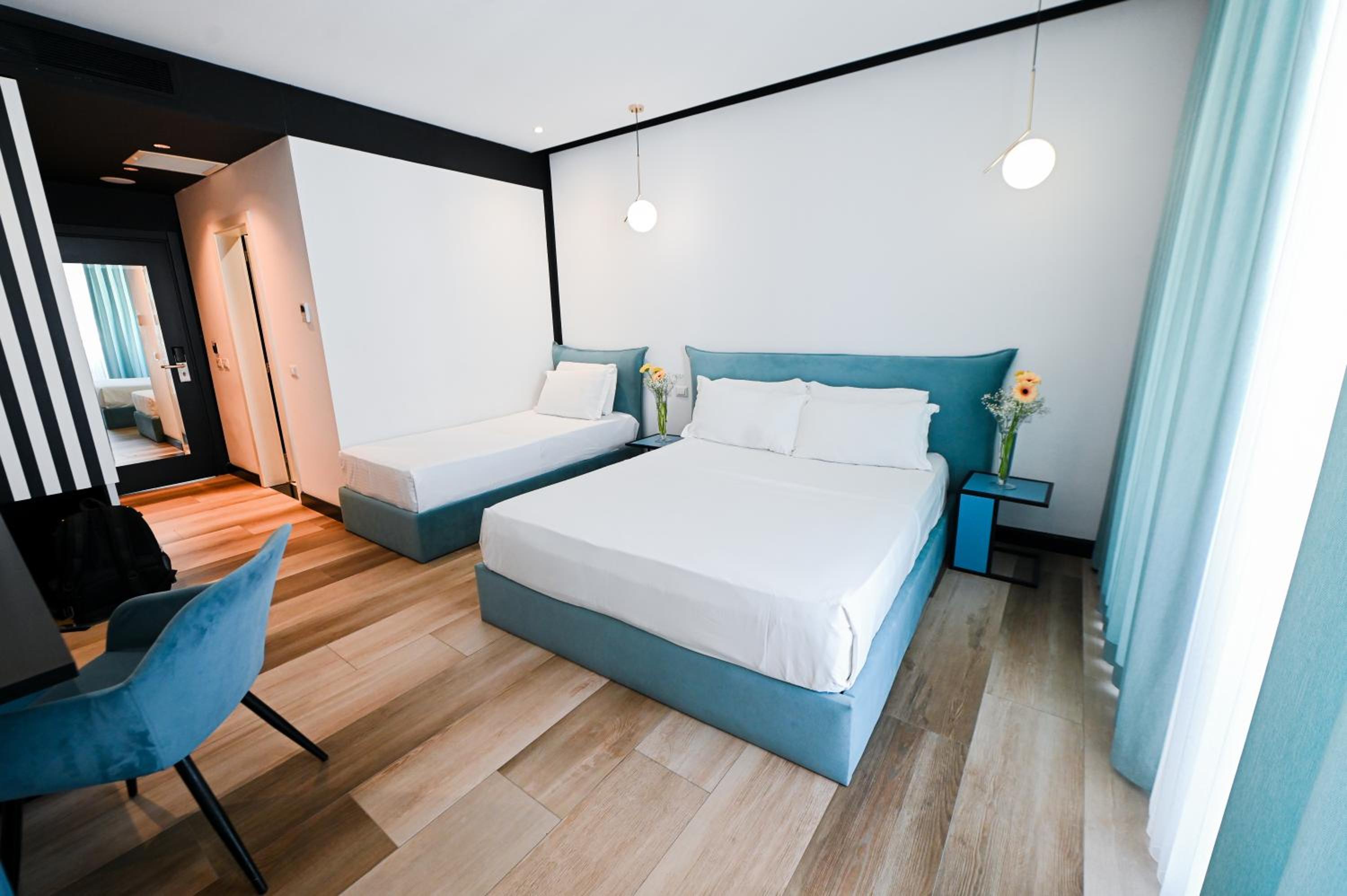 Triple Room with Sea View
