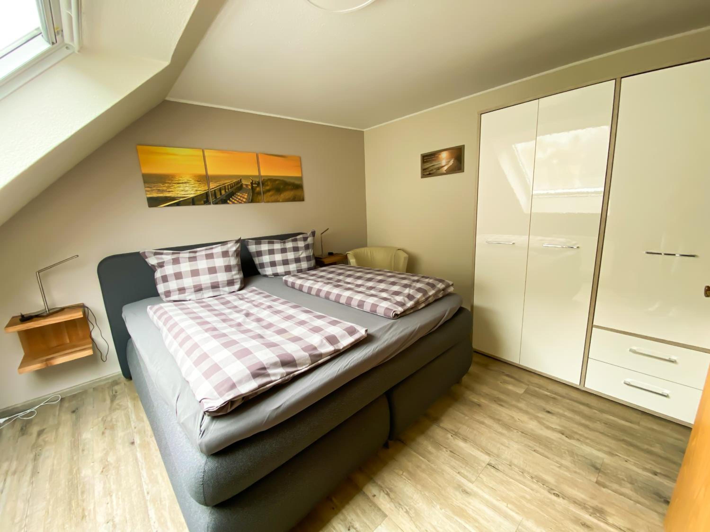 One-Bedroom Apartment - Photo 7