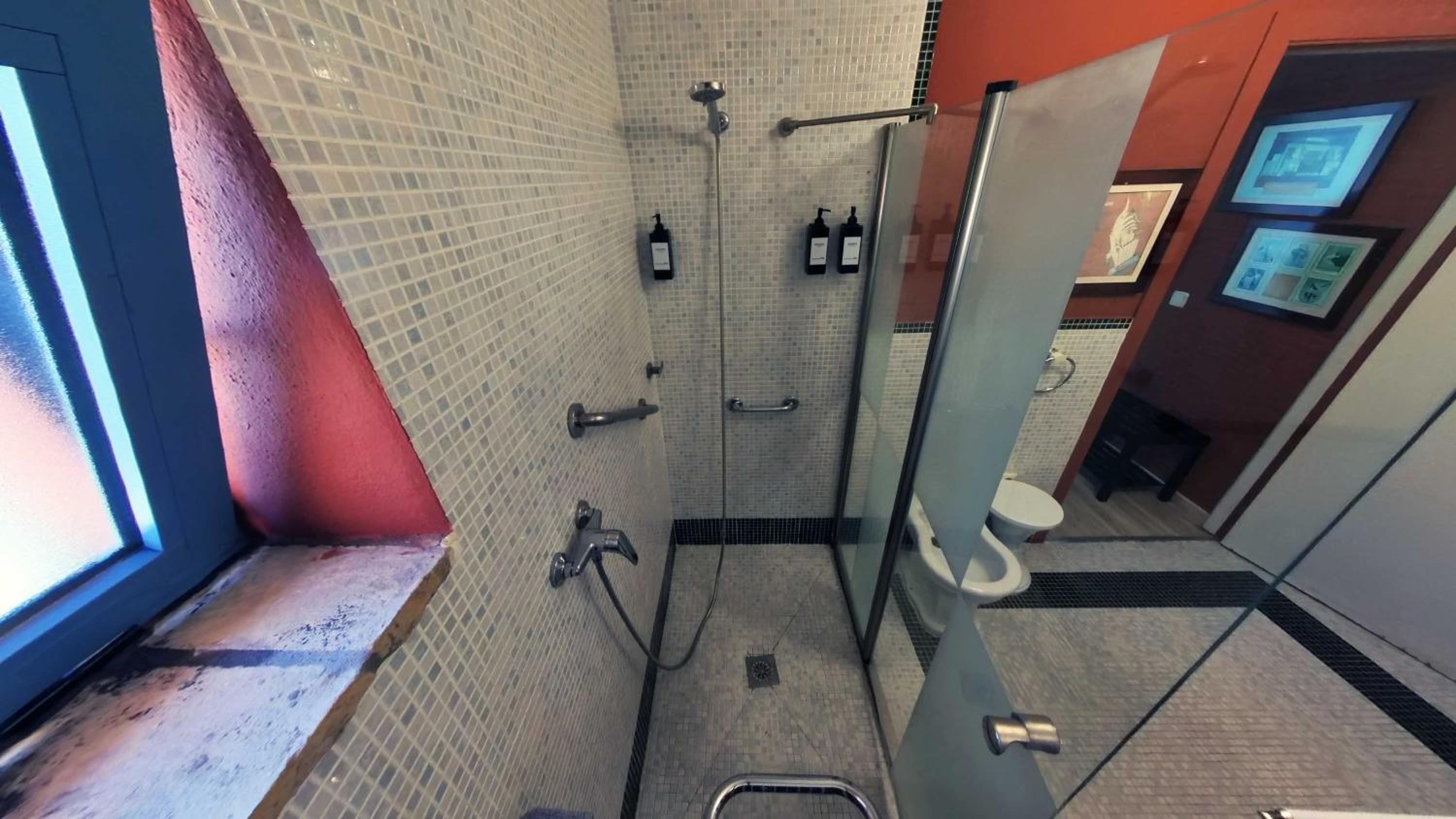 Double Room with Private Bathroom photo 3