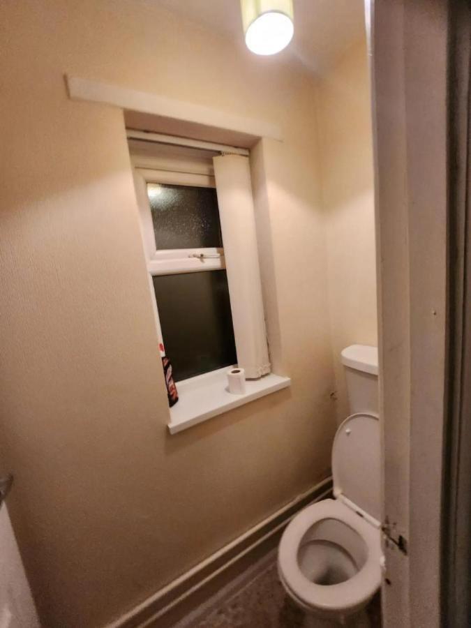 Standard Single Room With Shared Bathroom photo 3
