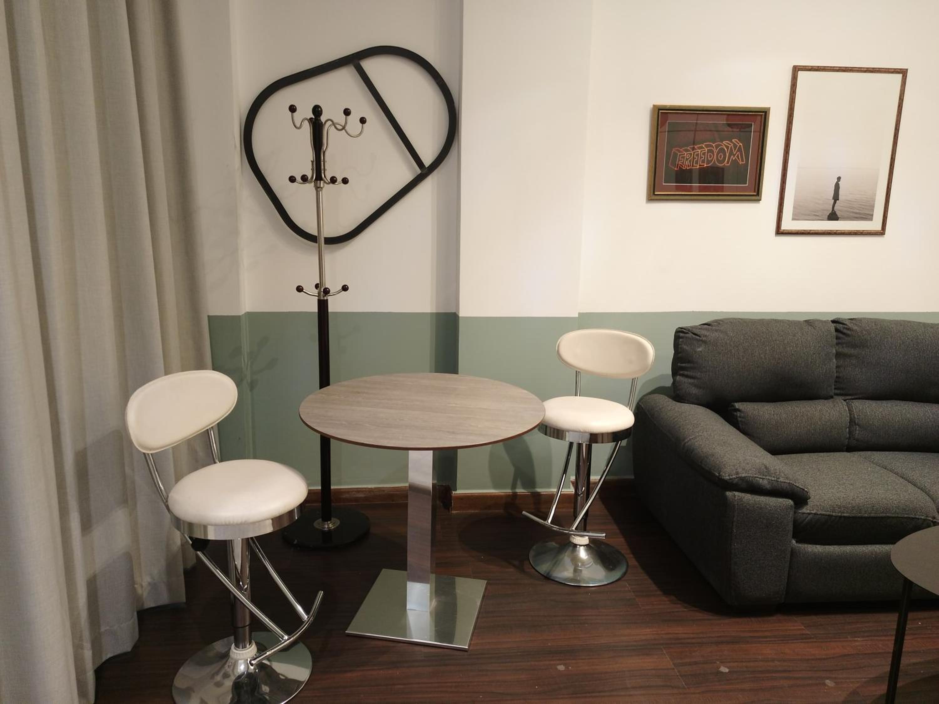 Deluxe Studio photo 3