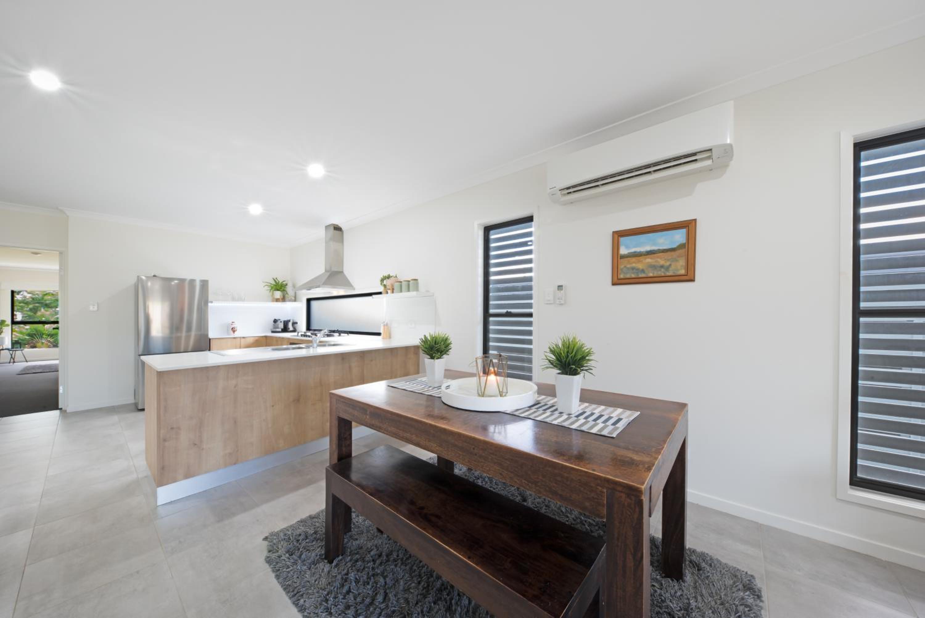 Three-Bedroom House photo 2