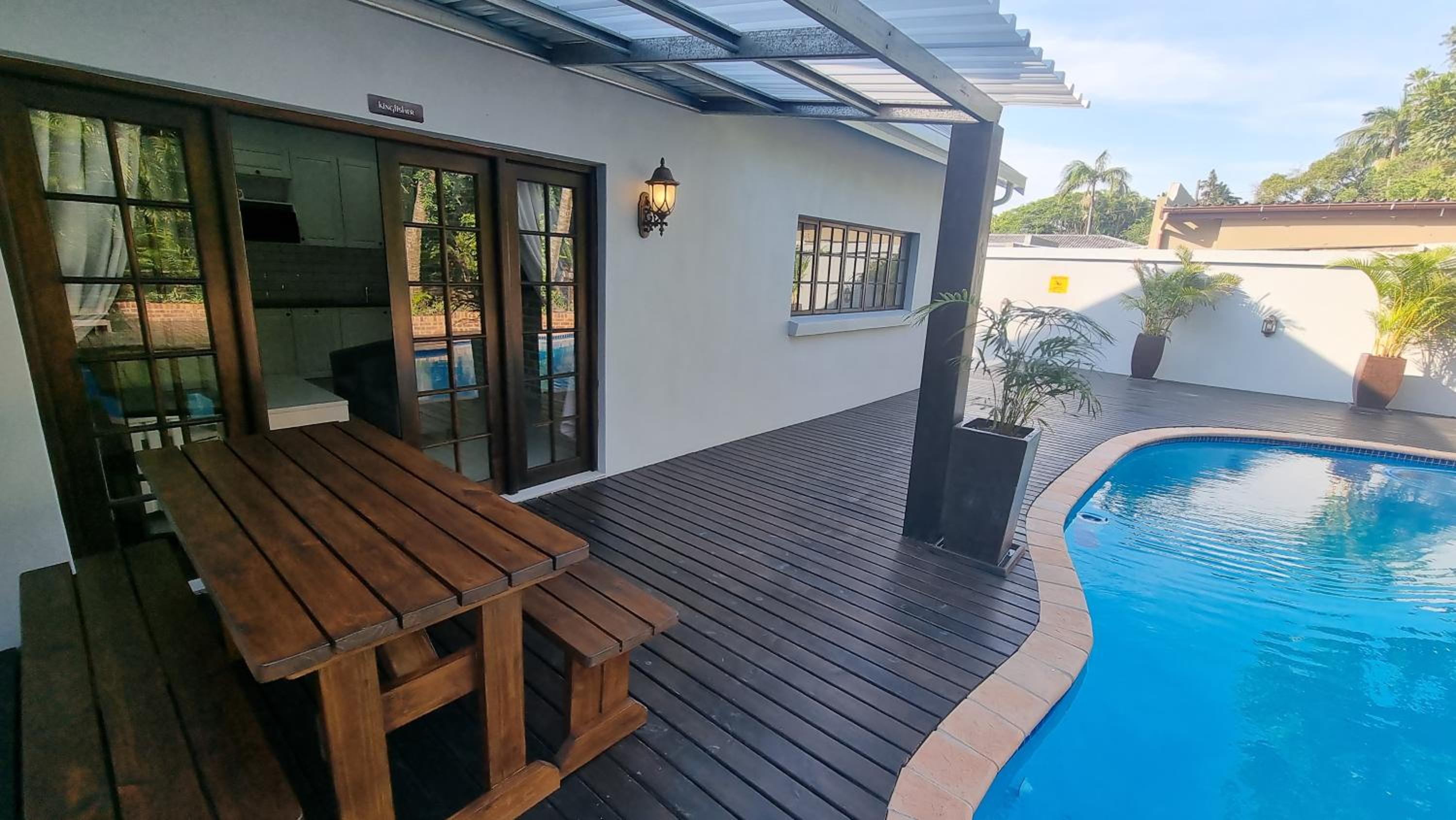 Apartment with Pool View  - Photo 10
