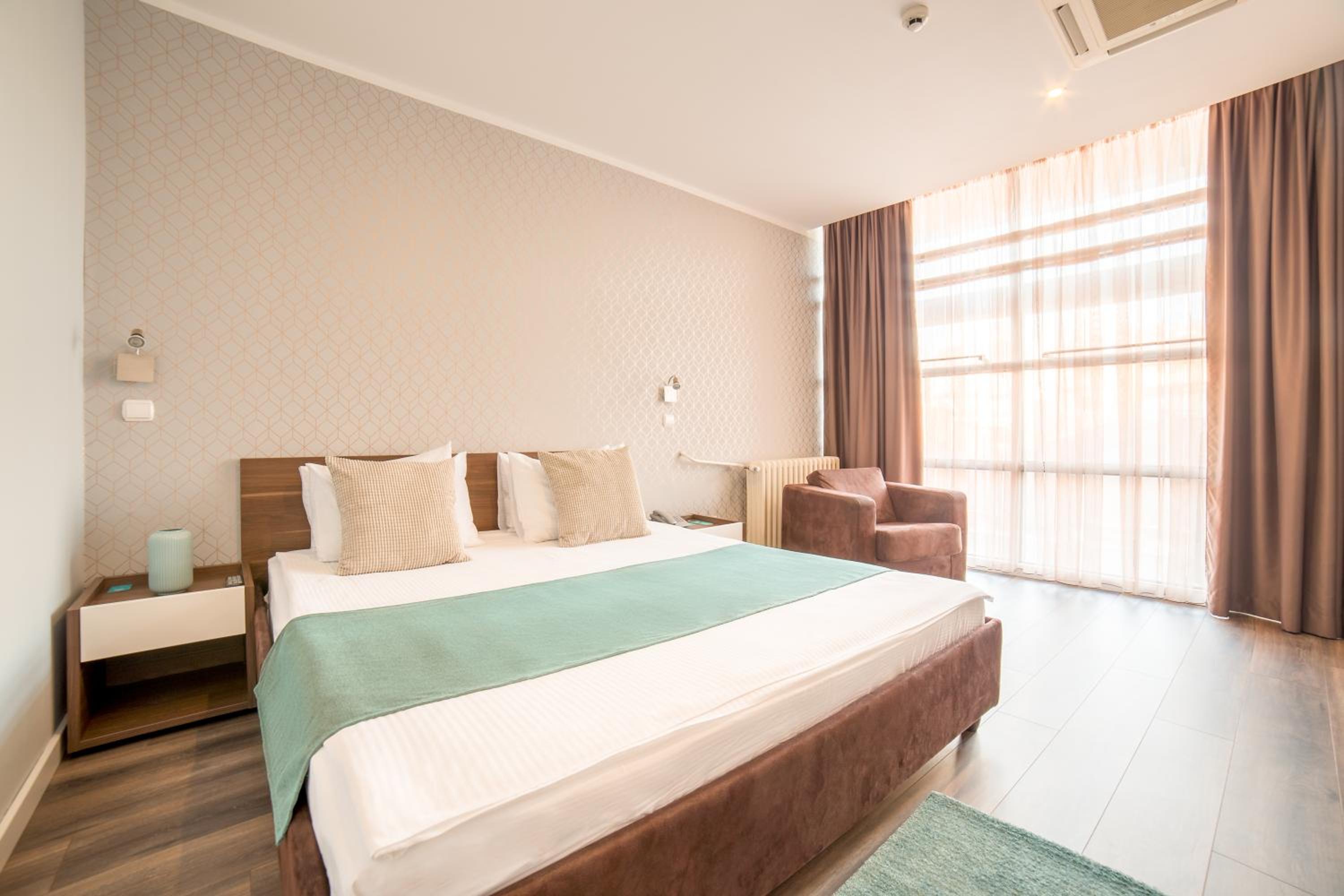 Junior Suite - Photo 1