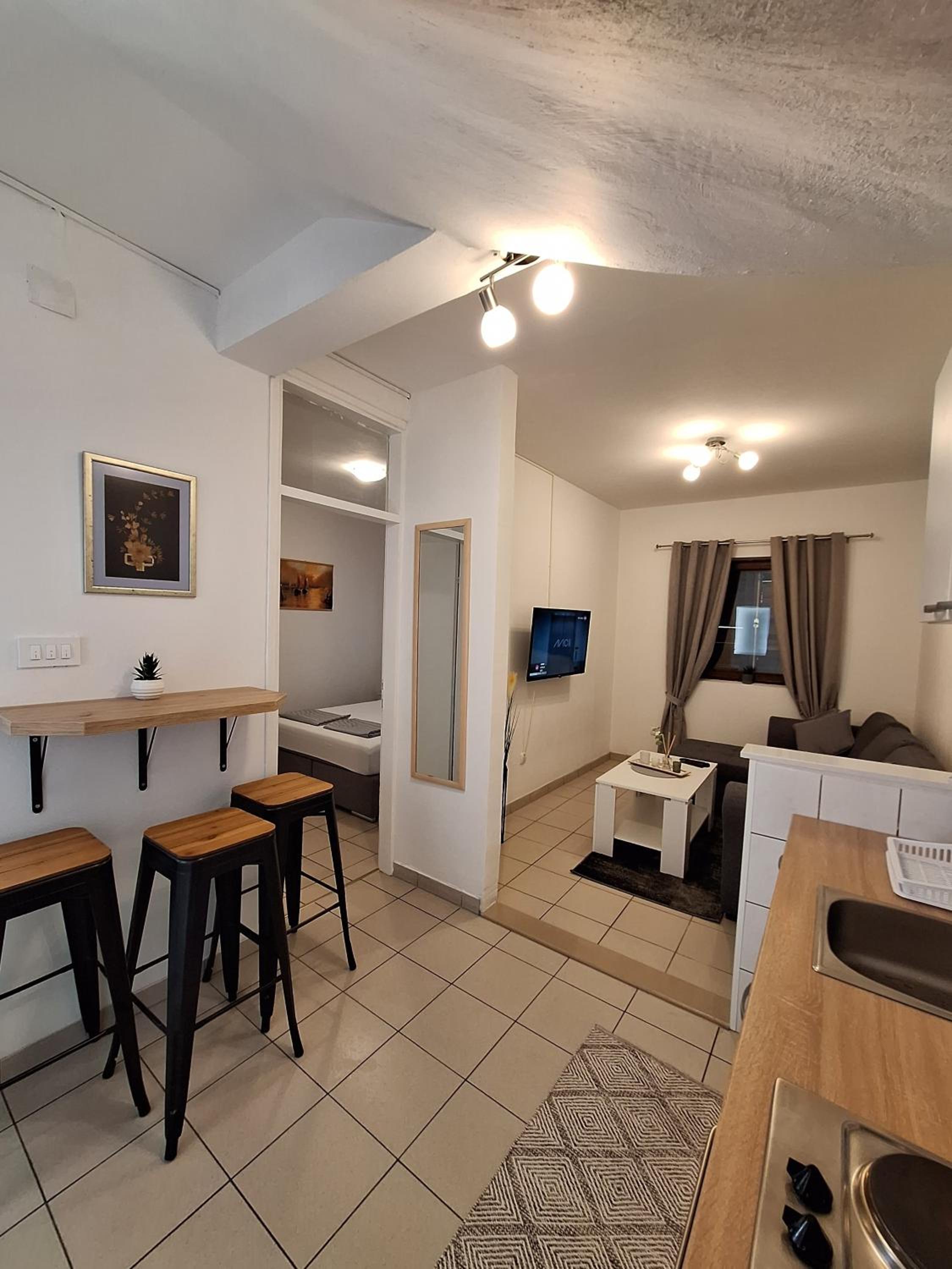 Apartment photo 1