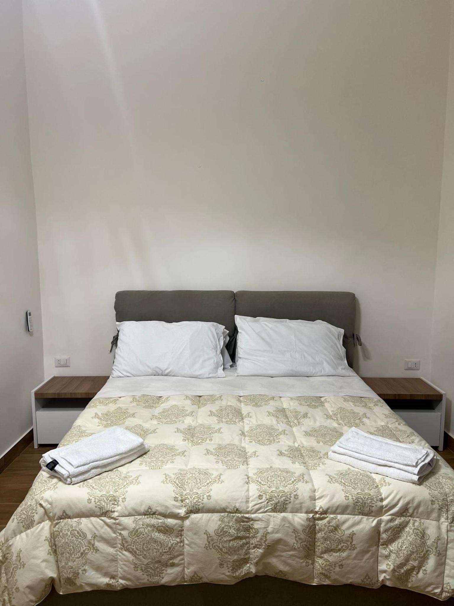 One-Bedroom Apartment photo 3