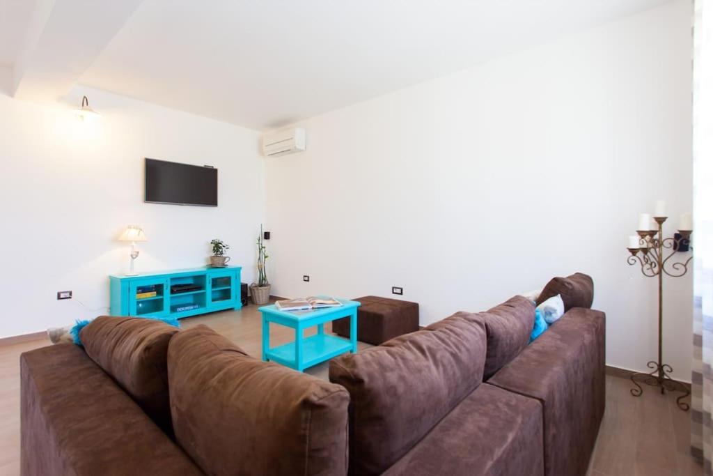 Three-Bedroom Villa photo 1
