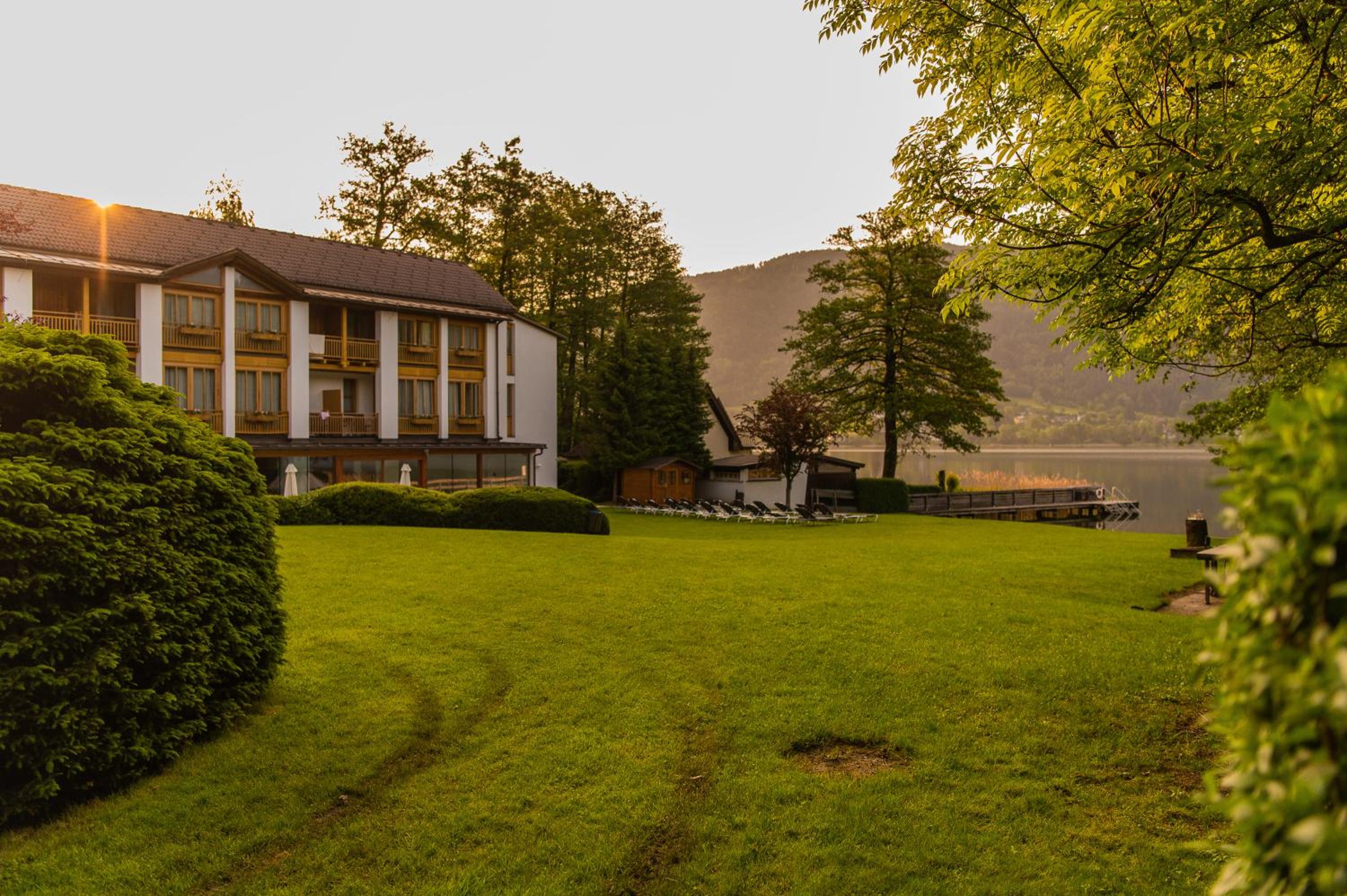 Family Suite with Lake View and Balcony