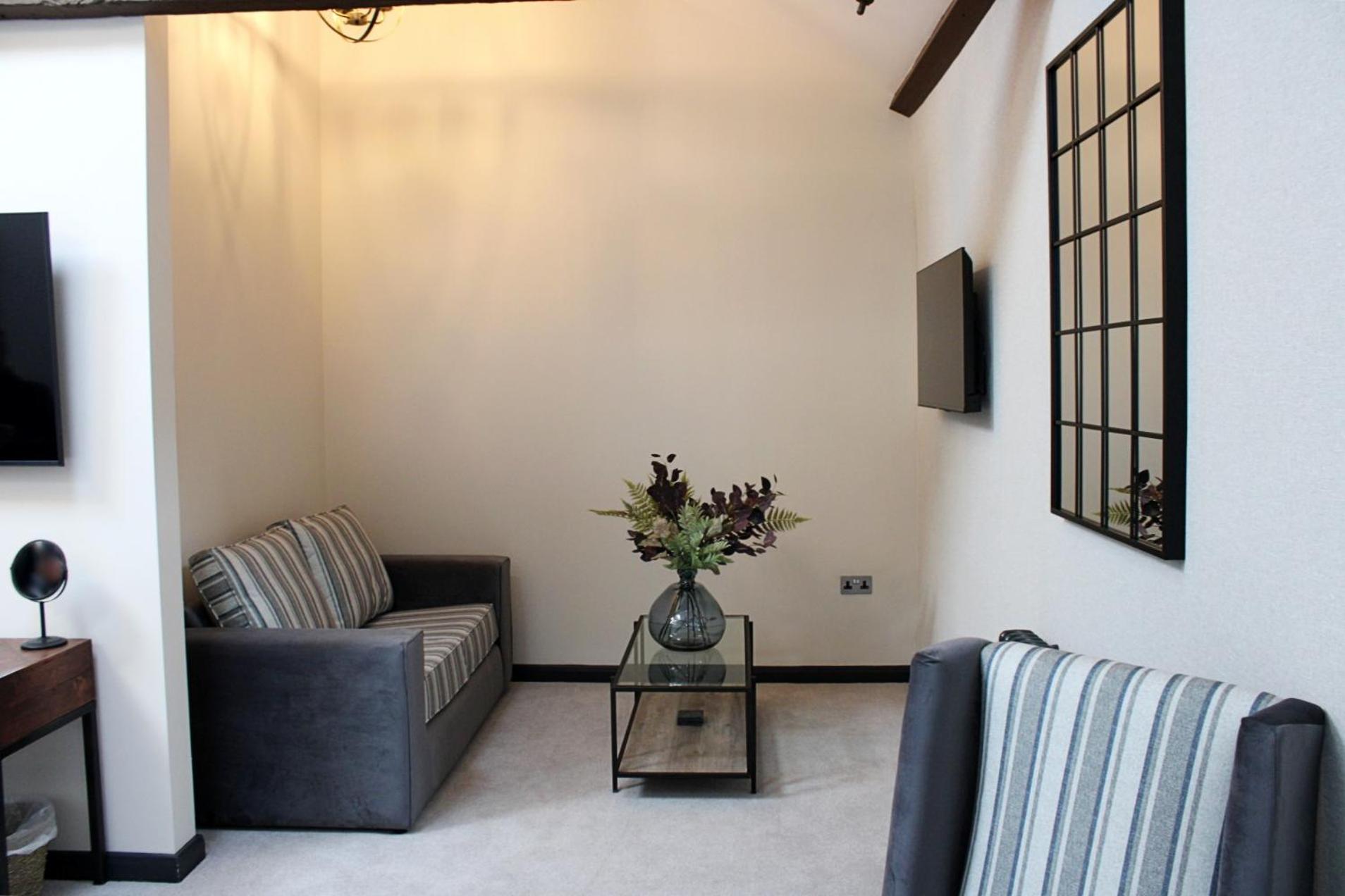 Superior Deluxe Double or Twin Room  - Photo 4