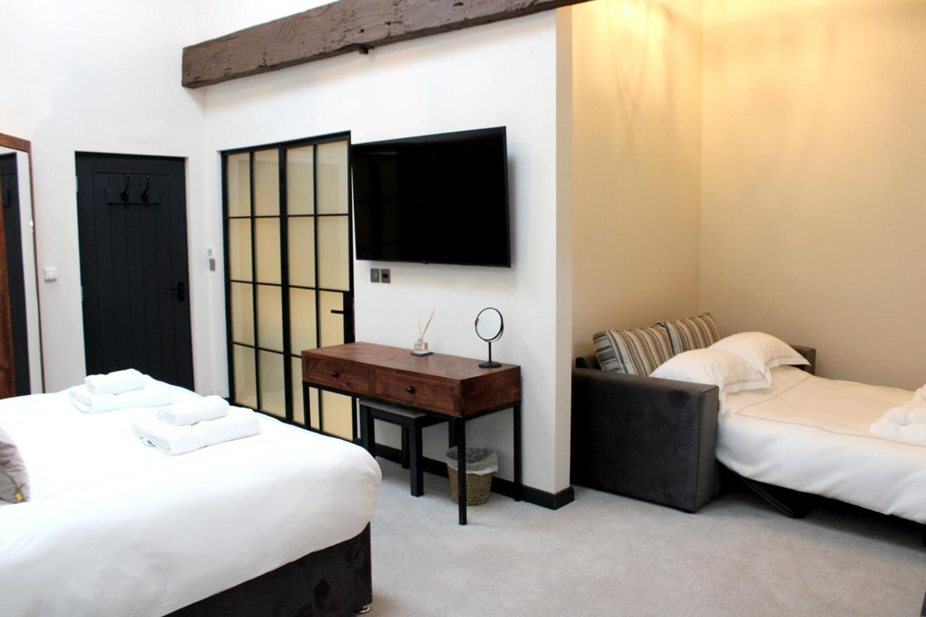 Superior Deluxe Double or Twin Room  - Photo 2