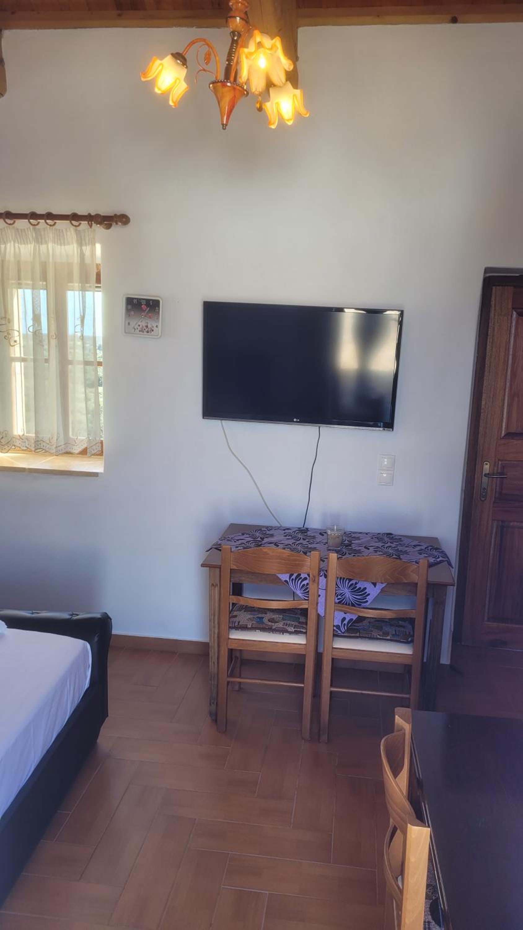 One-Bedroom House photo 2