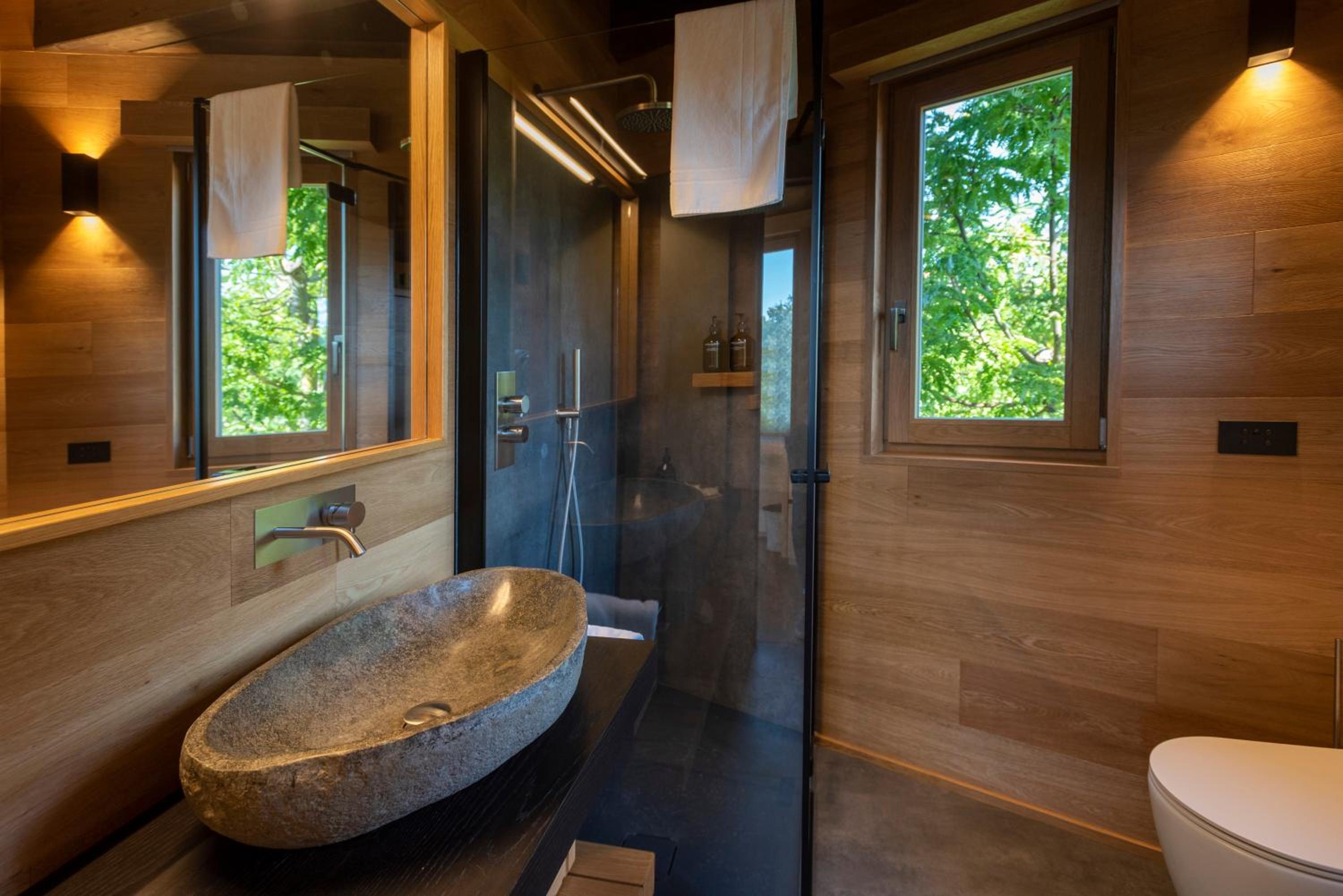 One-Bedroom Chalet - Photo 9