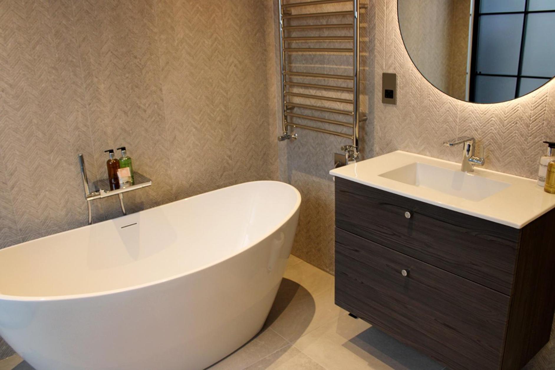 Superior Deluxe Double or Twin Room  - Photo 9