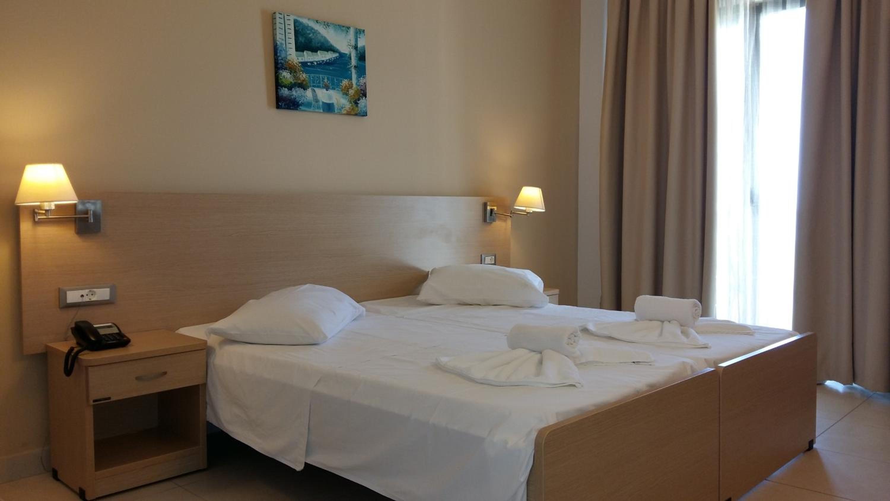 Triple Room with Sea View - Photo 4