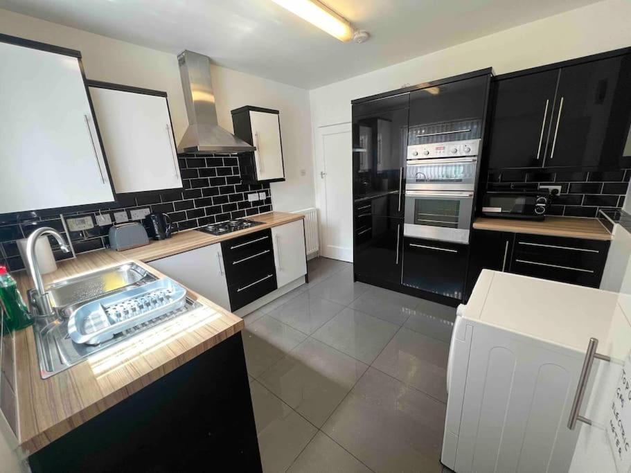 One-Bedroom House photo 2