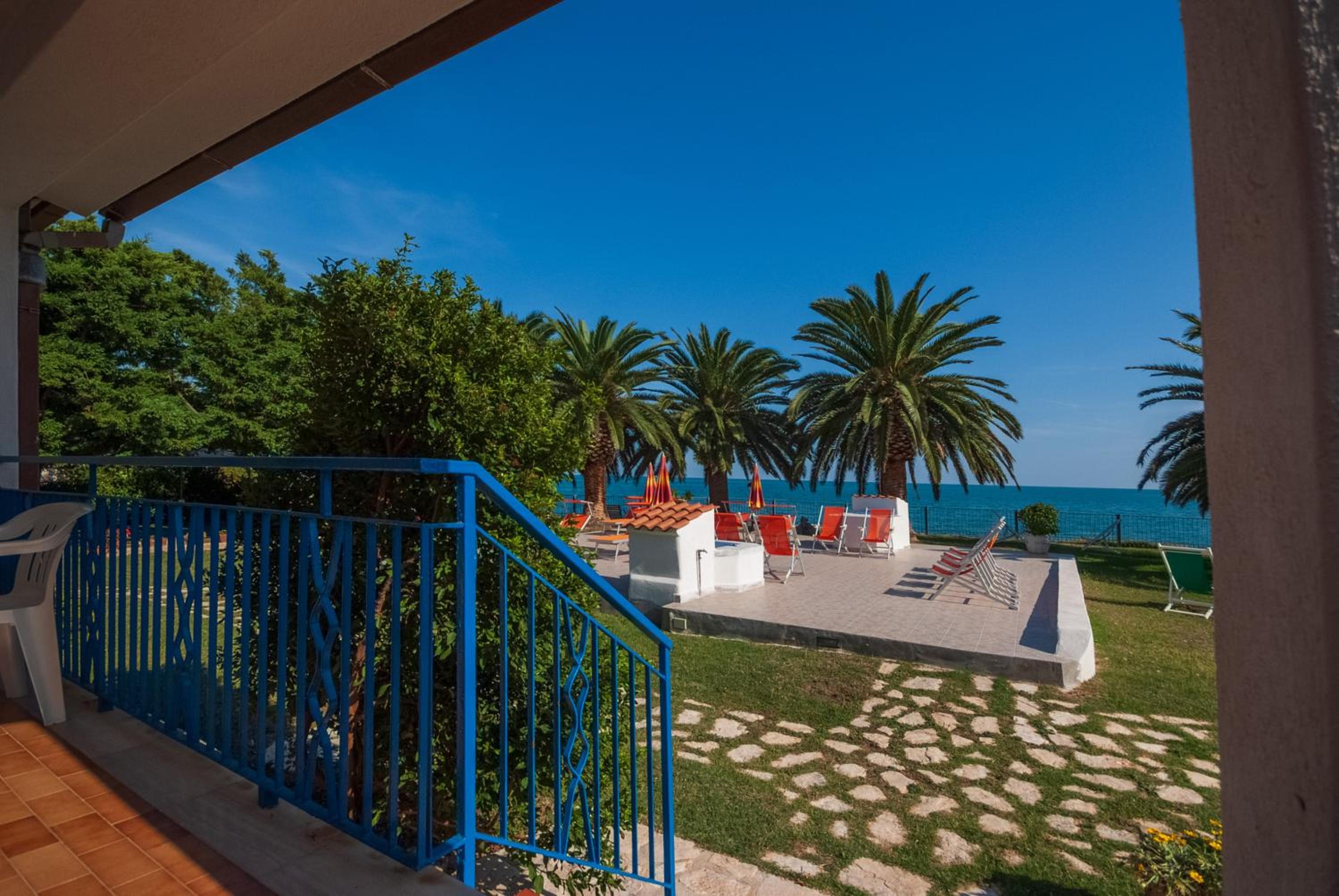 Apartment with Sea View photo 3