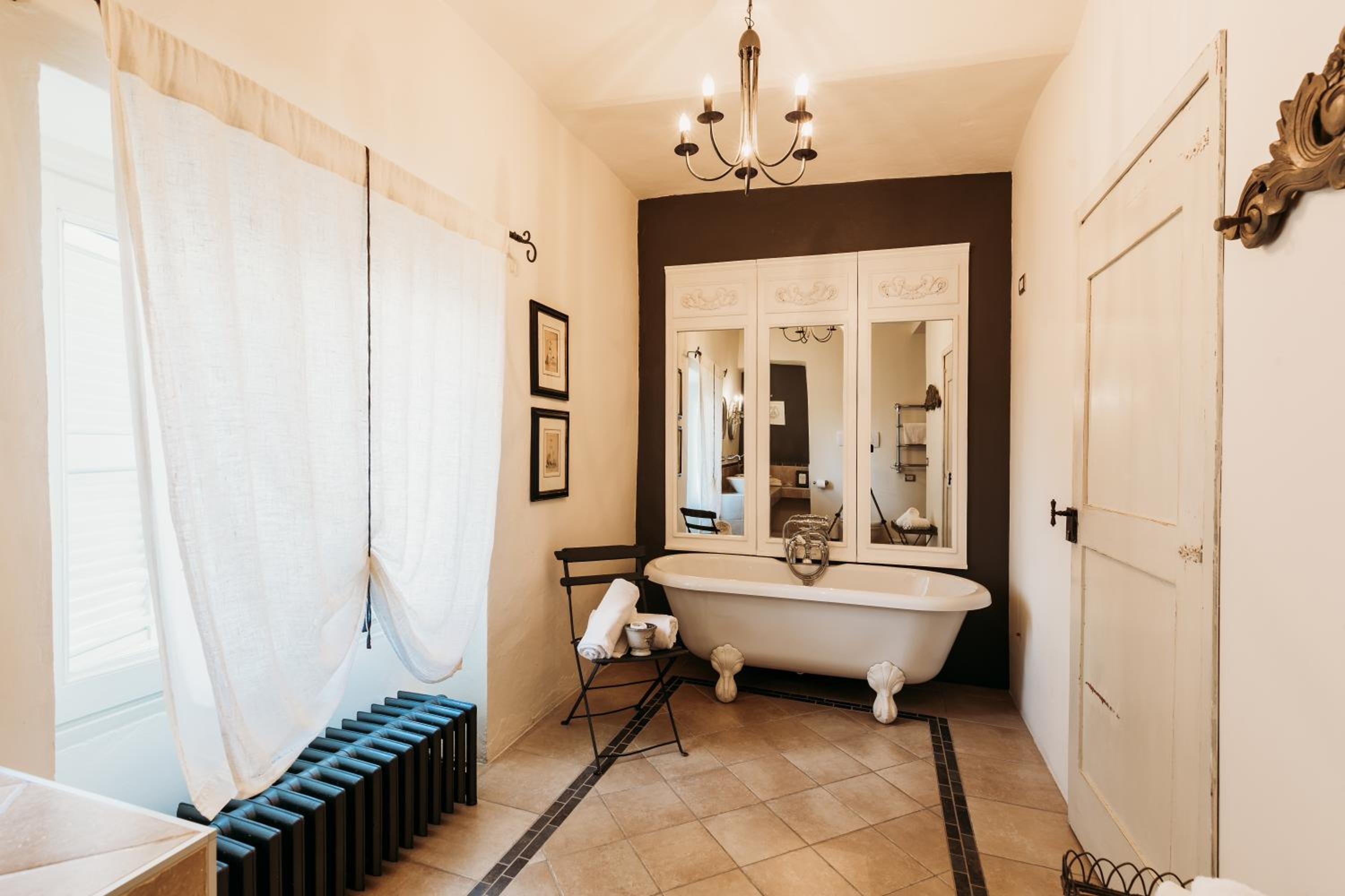 Junior Suite - Photo 10