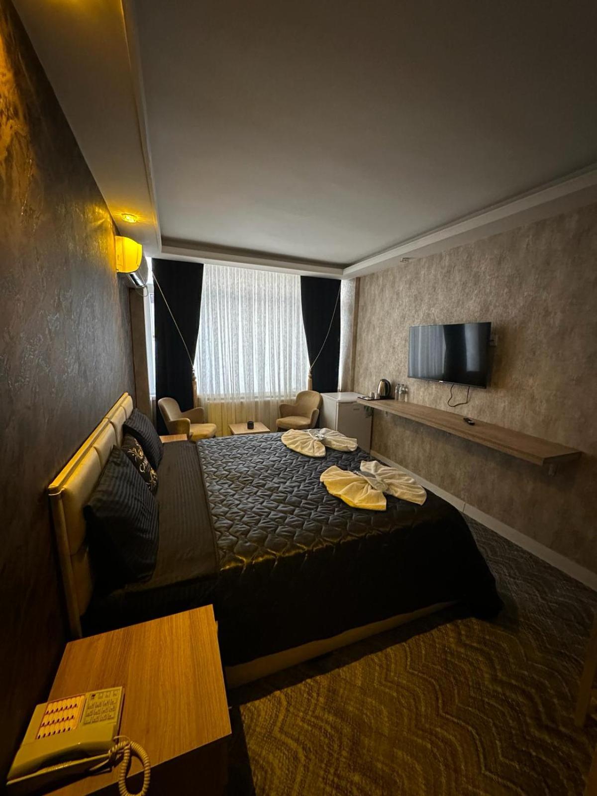 Large Double Room - Photo 17