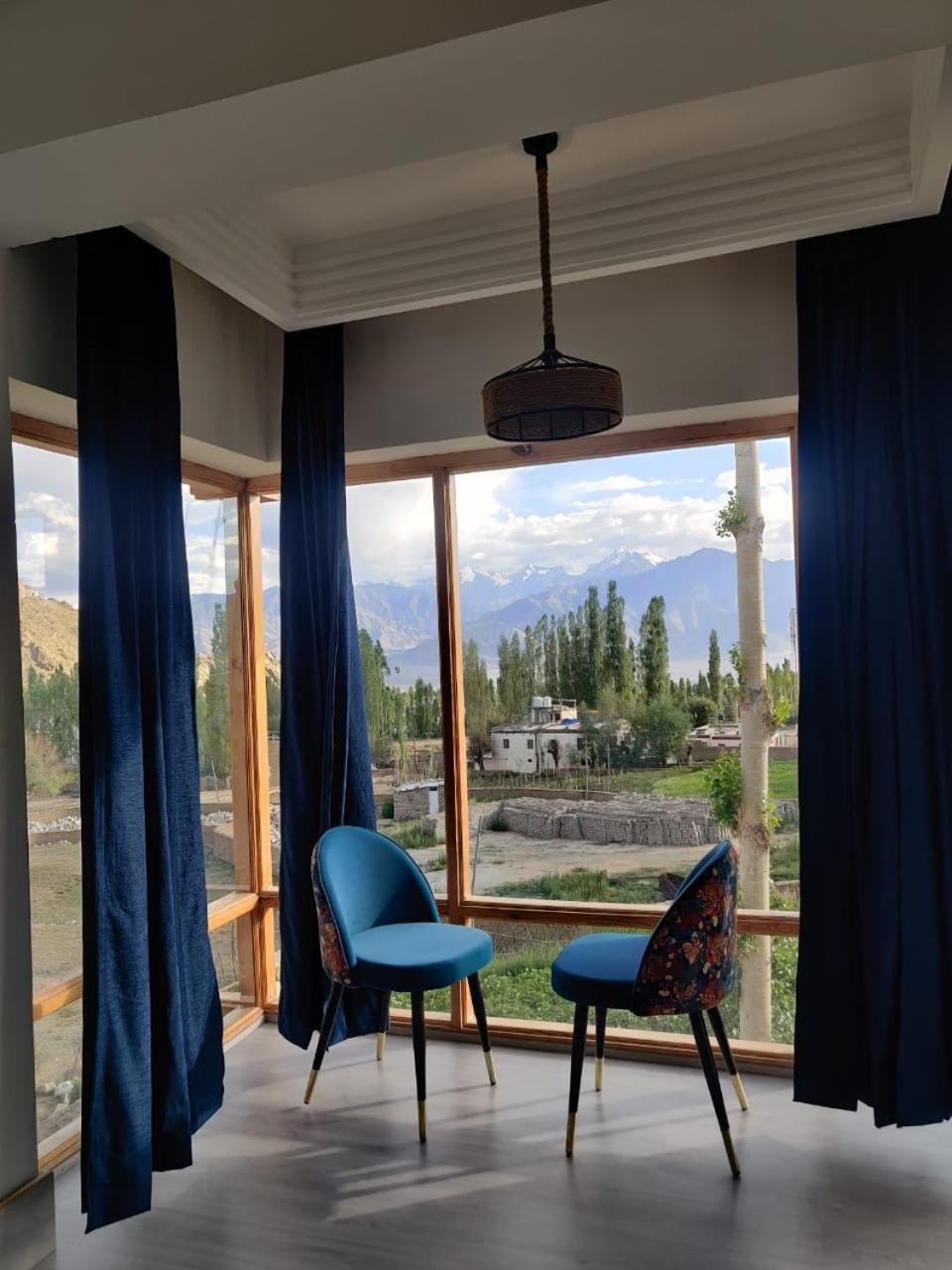 Deluxe Double or Twin Room with Mountain View photo 3