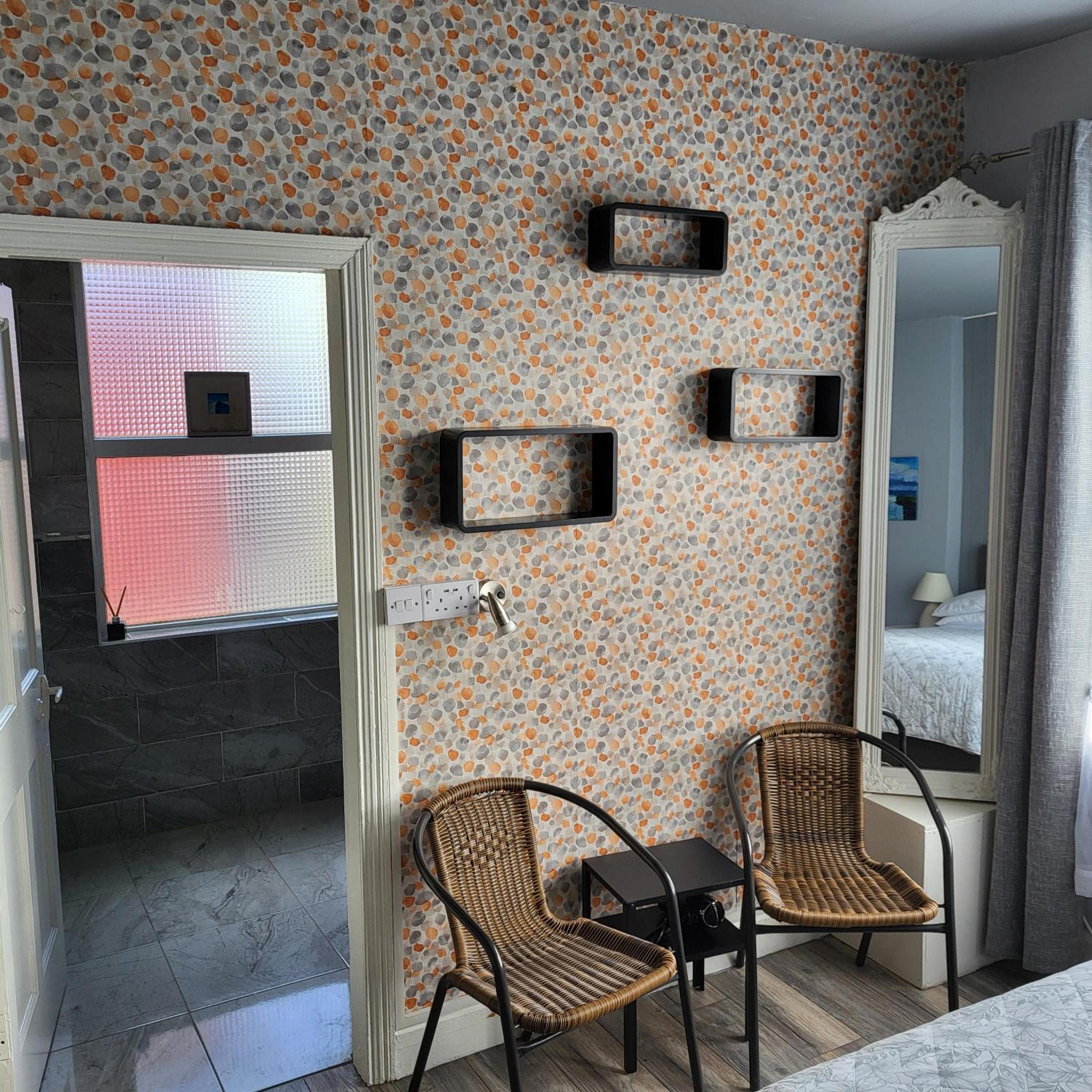 Double Room with Private Bathroom photo 2