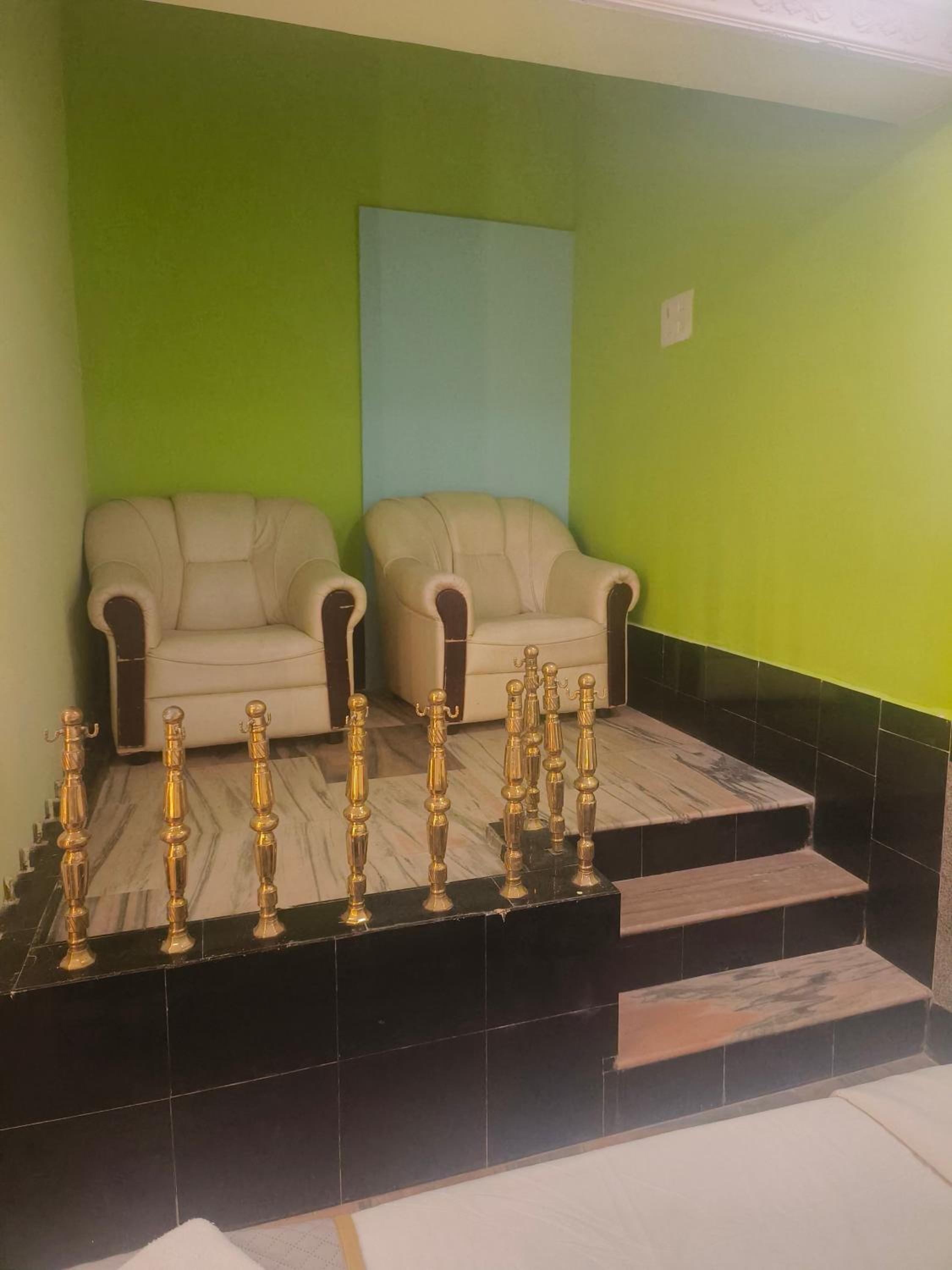 Suite - Photo 9