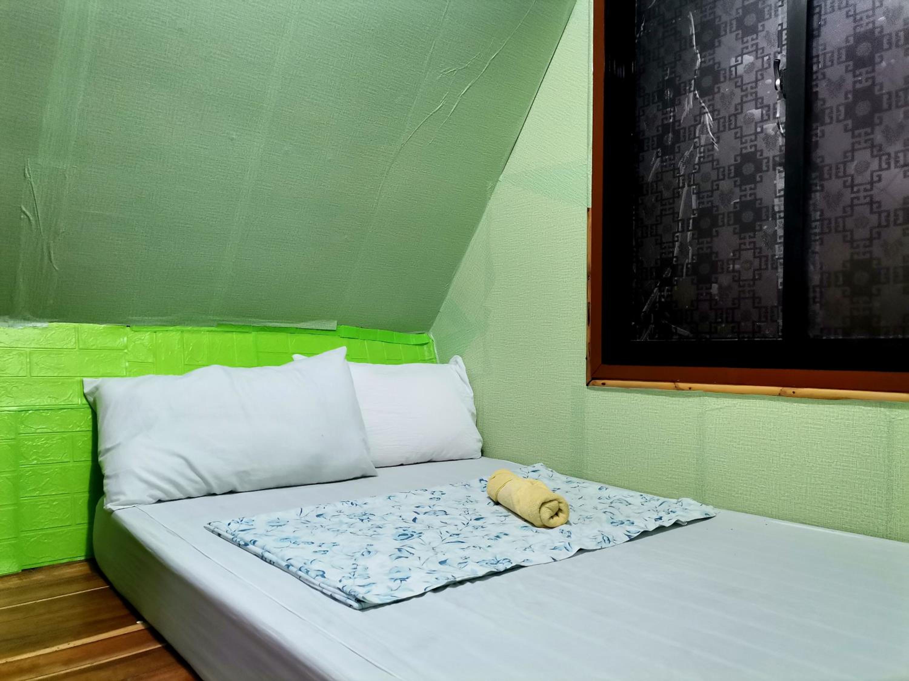 Small Double Room photo 1