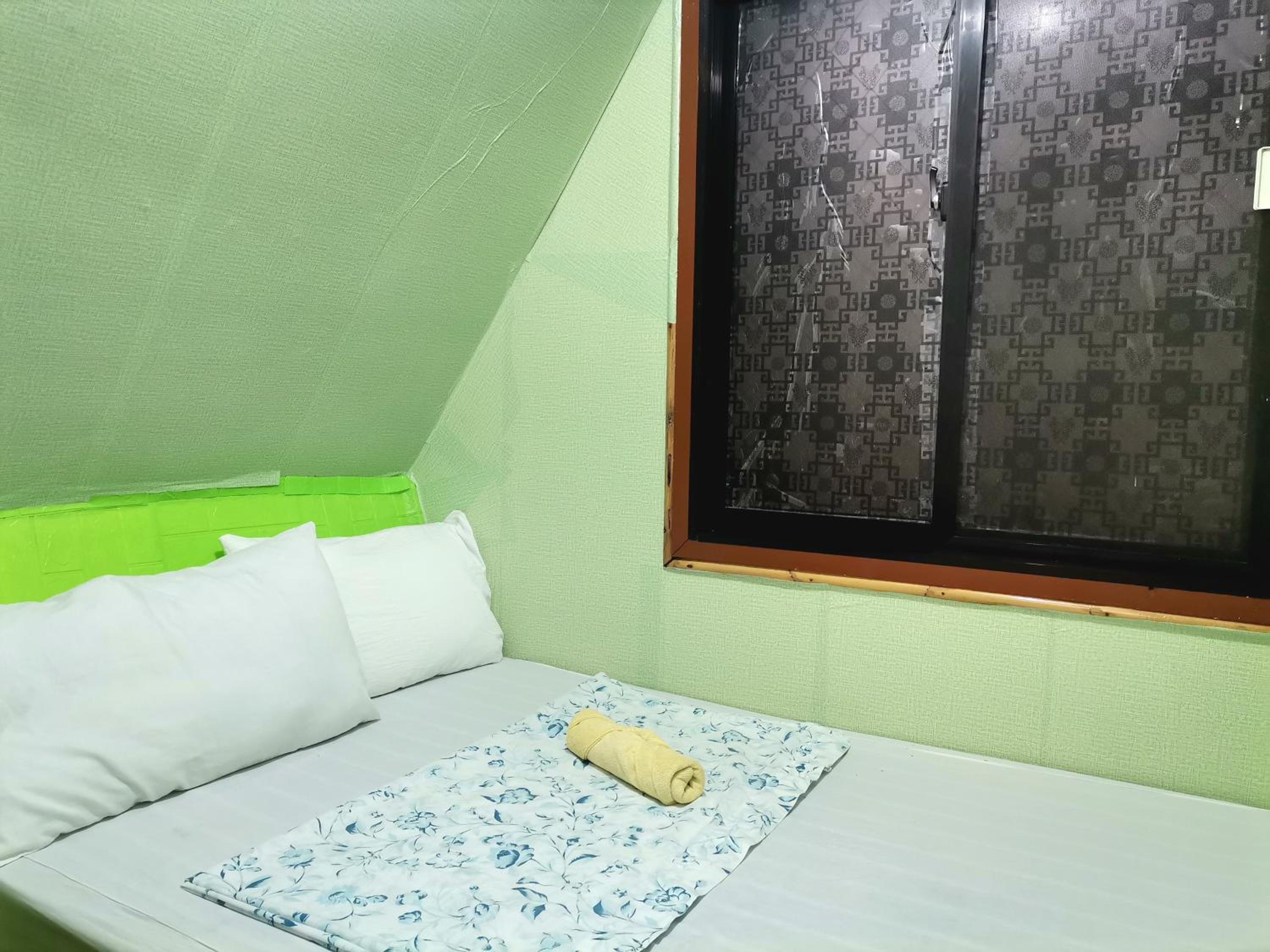 Small Double Room photo 3
