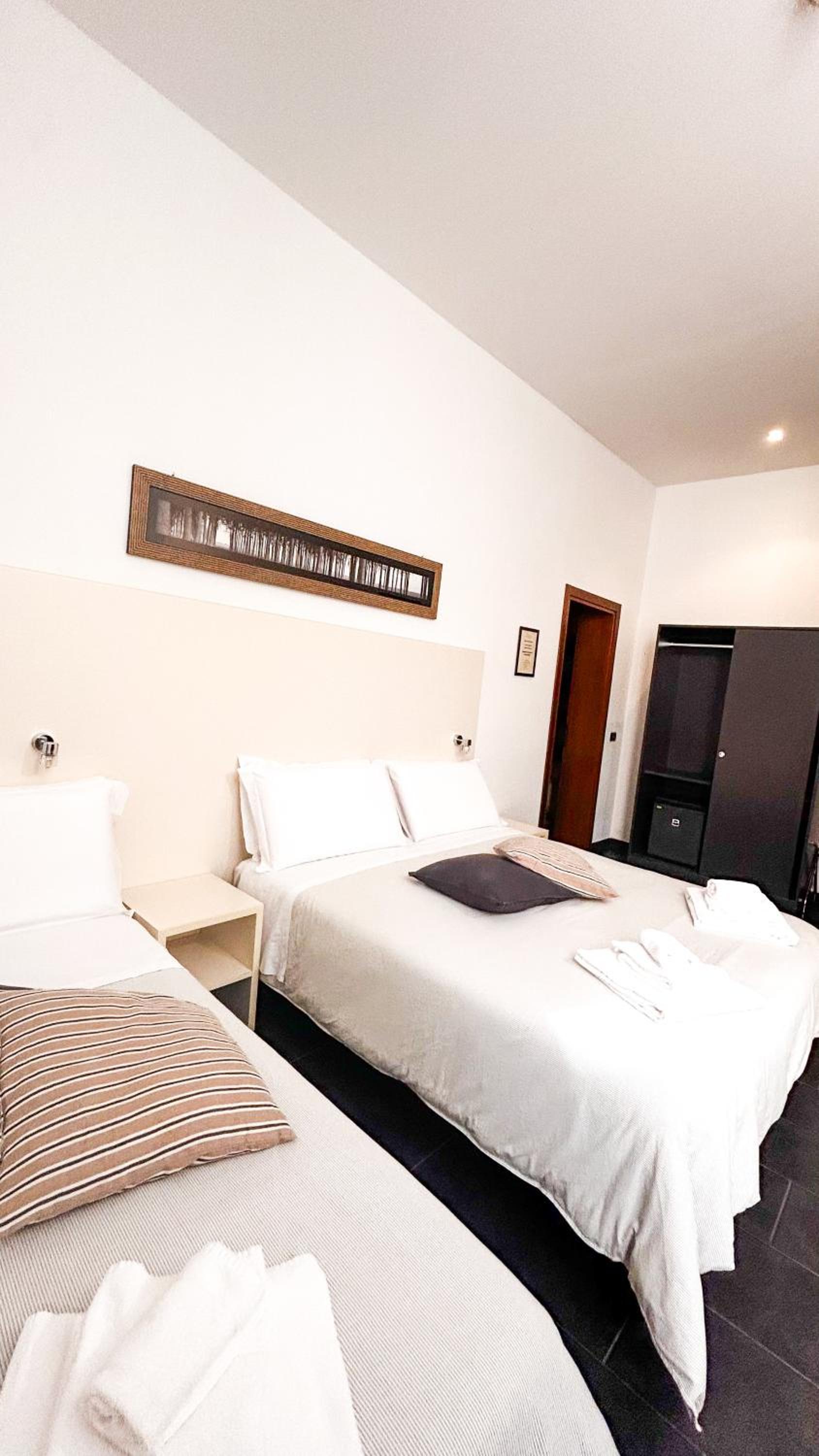 Triple Room - Photo 5