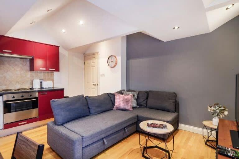 Apartment photo 1