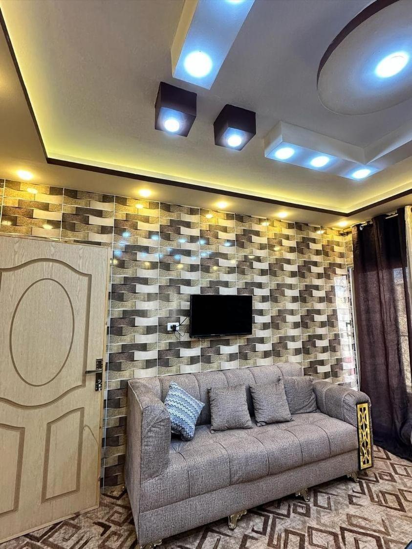 Economy Triple Room with Shared Bathroom photo 1