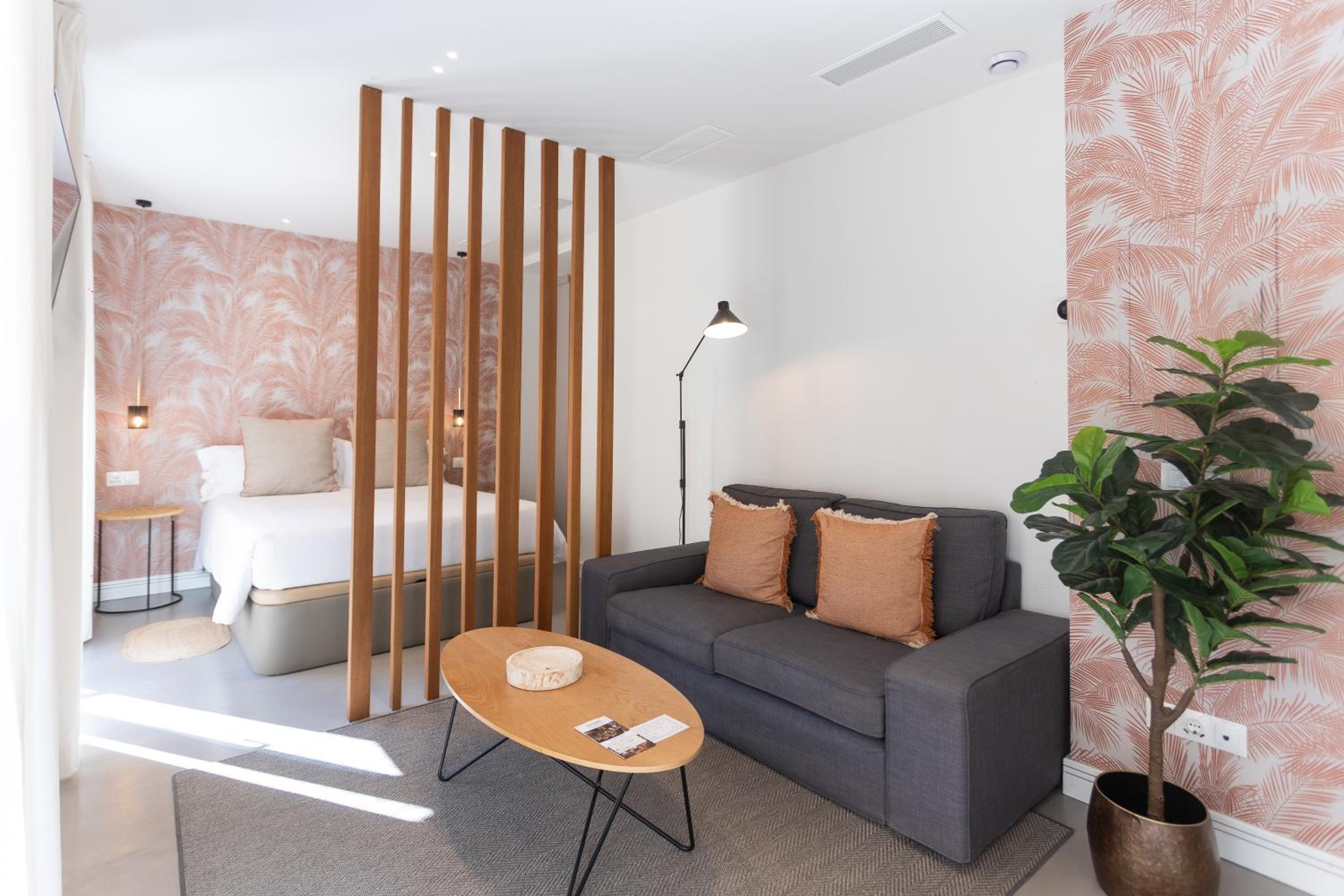 Estudio Deluxe con Balcón