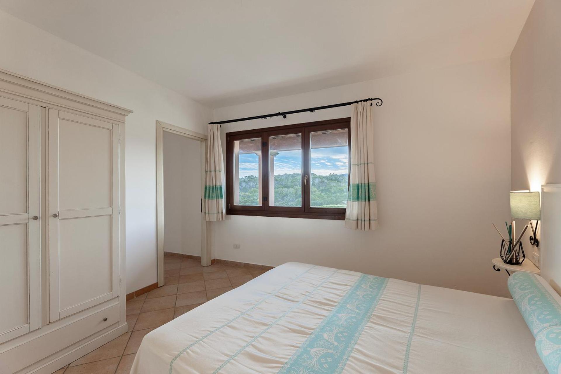 One-Bedroom Apartment with Air Conditioning and Terrace or Balcony (4 People) photo 2