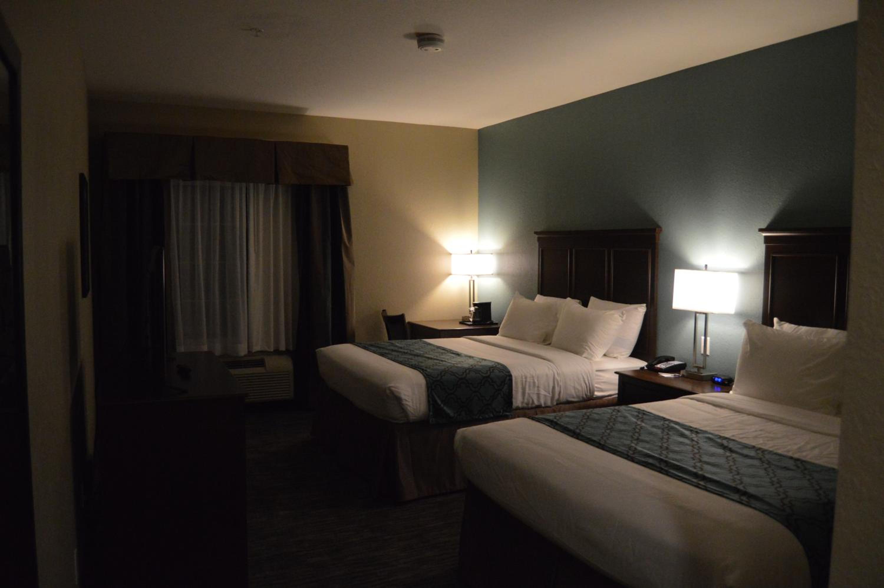 Queen Suite photo 2