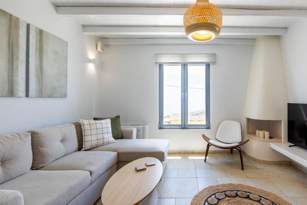 Three-Bedroom Villa photo 3