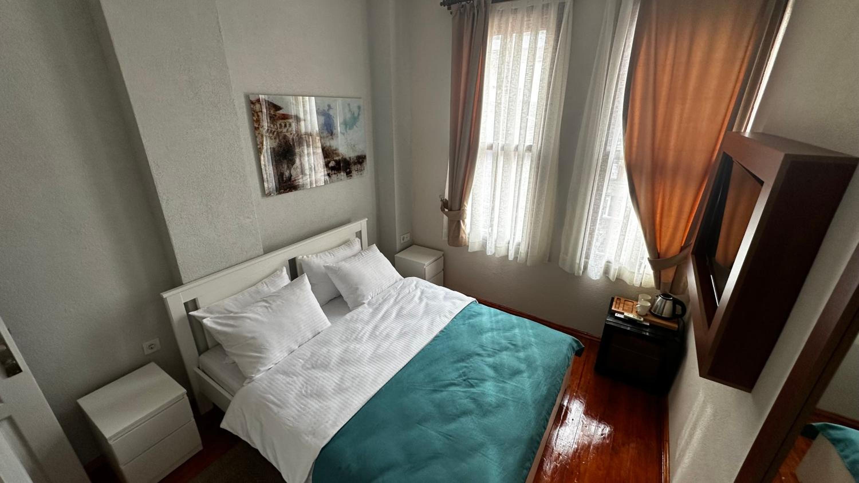 Budget Double Room photo 1
