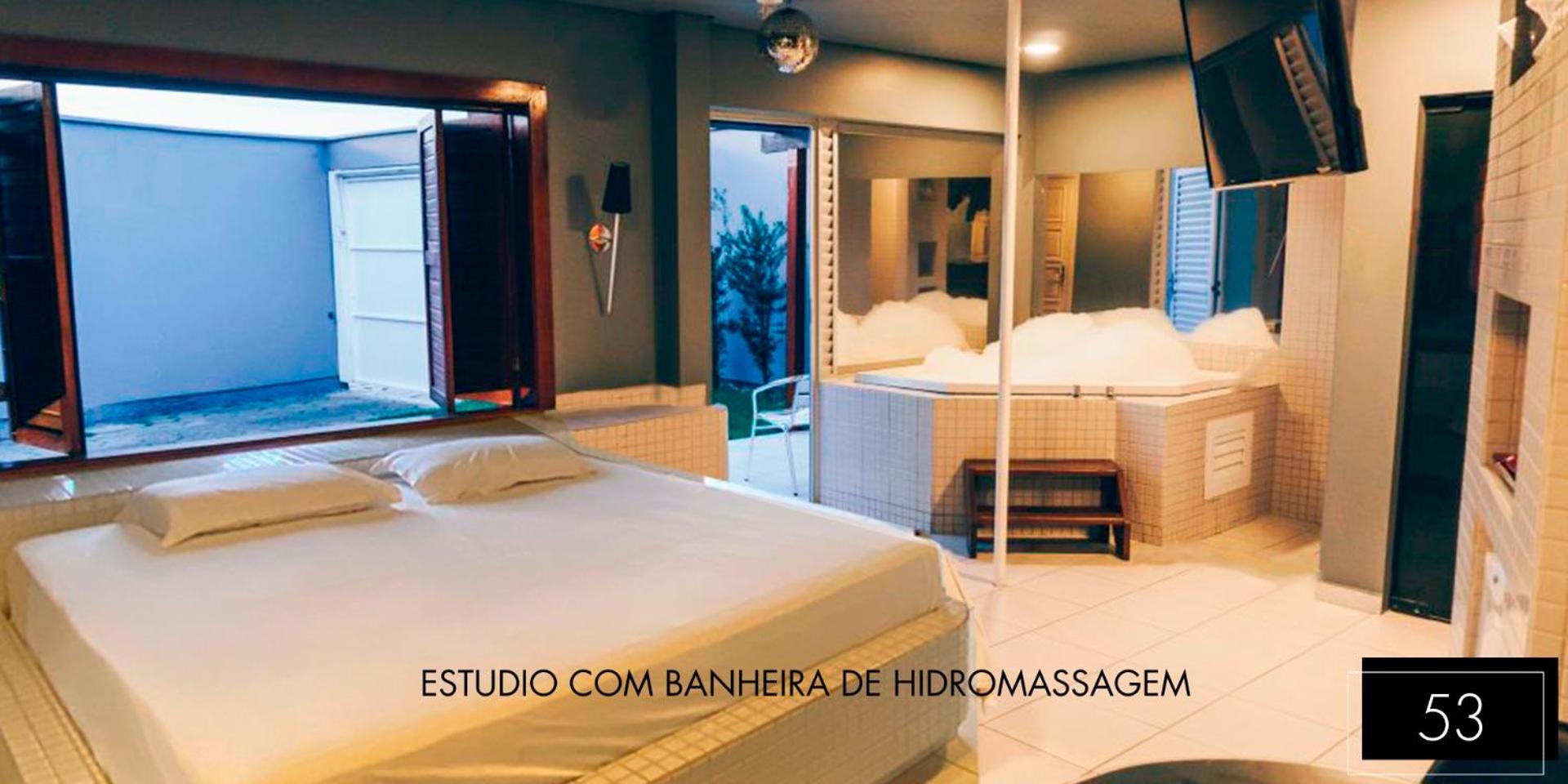 Studio with Spa Bath - Photo 7