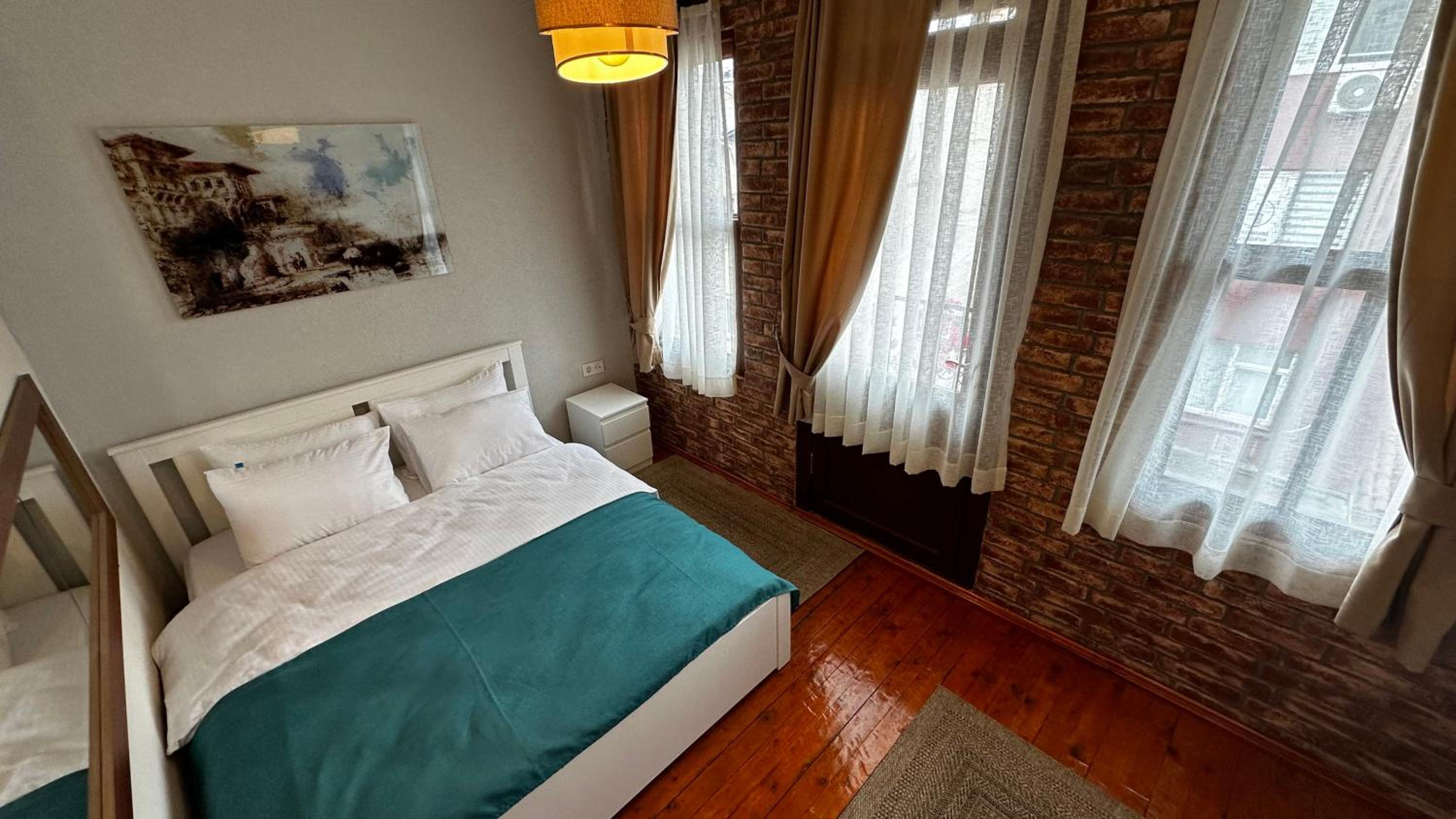 Deluxe Double Room With Balcony photo 2