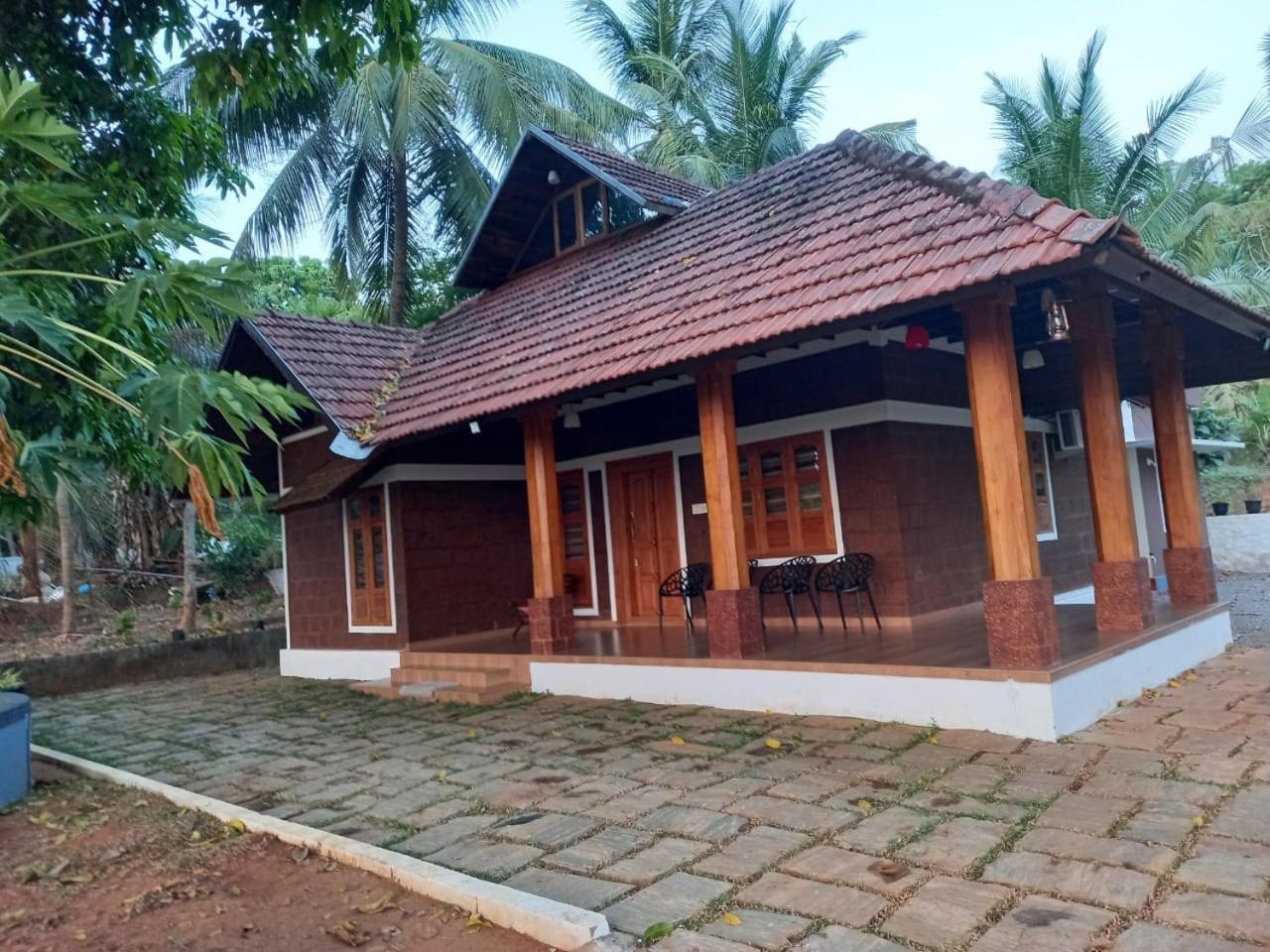 Three-Bedroom House photo 2