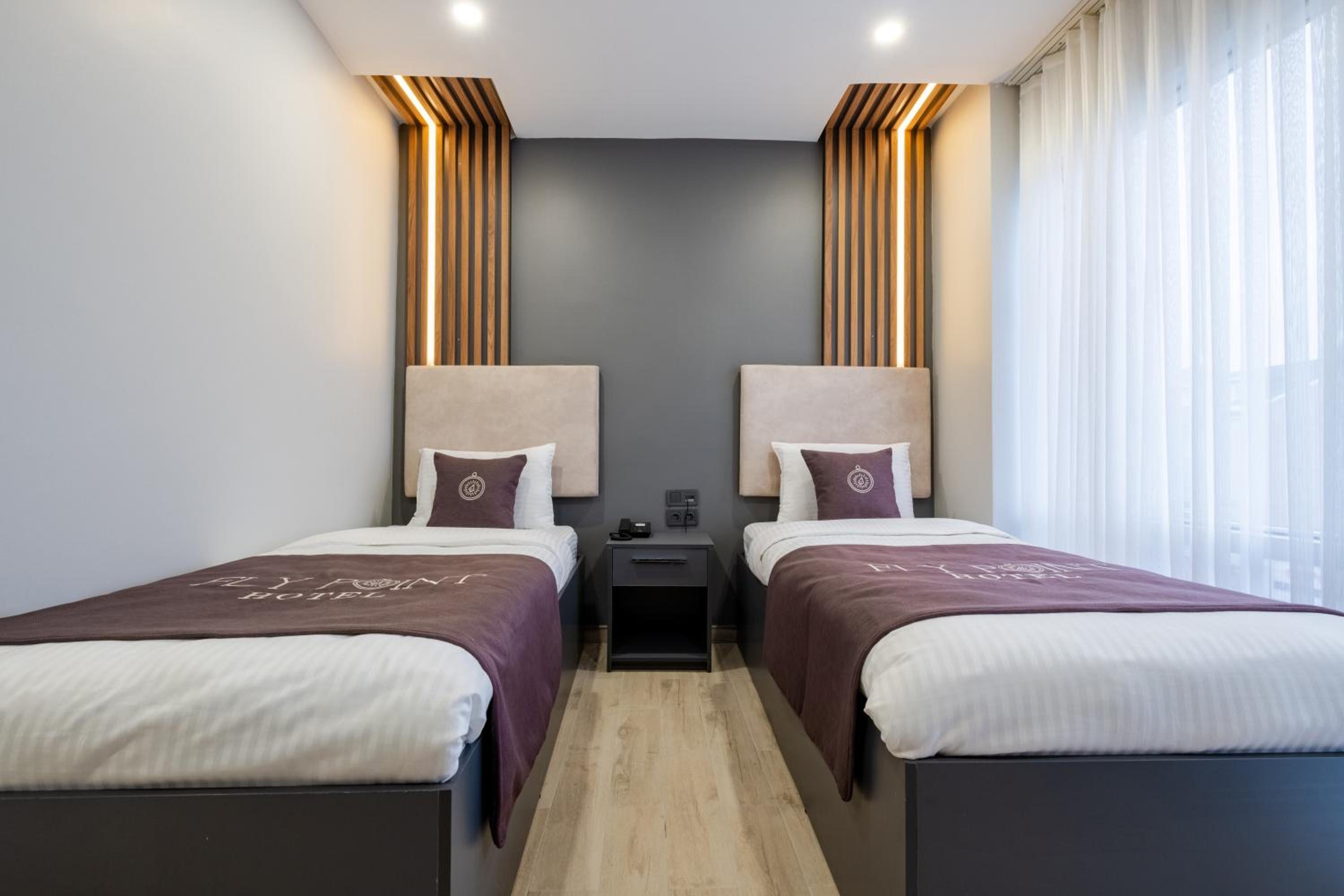 Standard Twin Room - Photo 1
