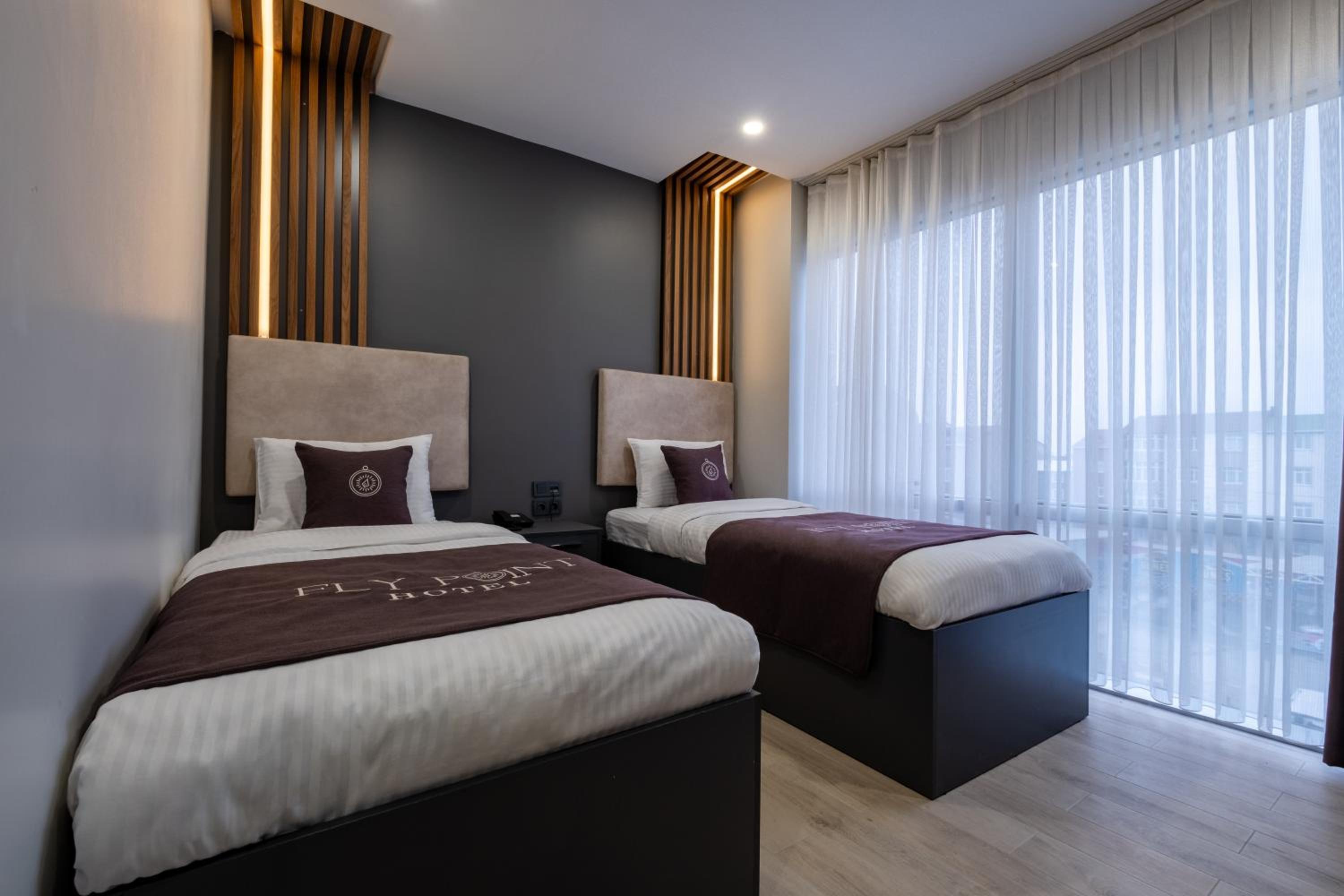 Standard Twin Room - Photo 5