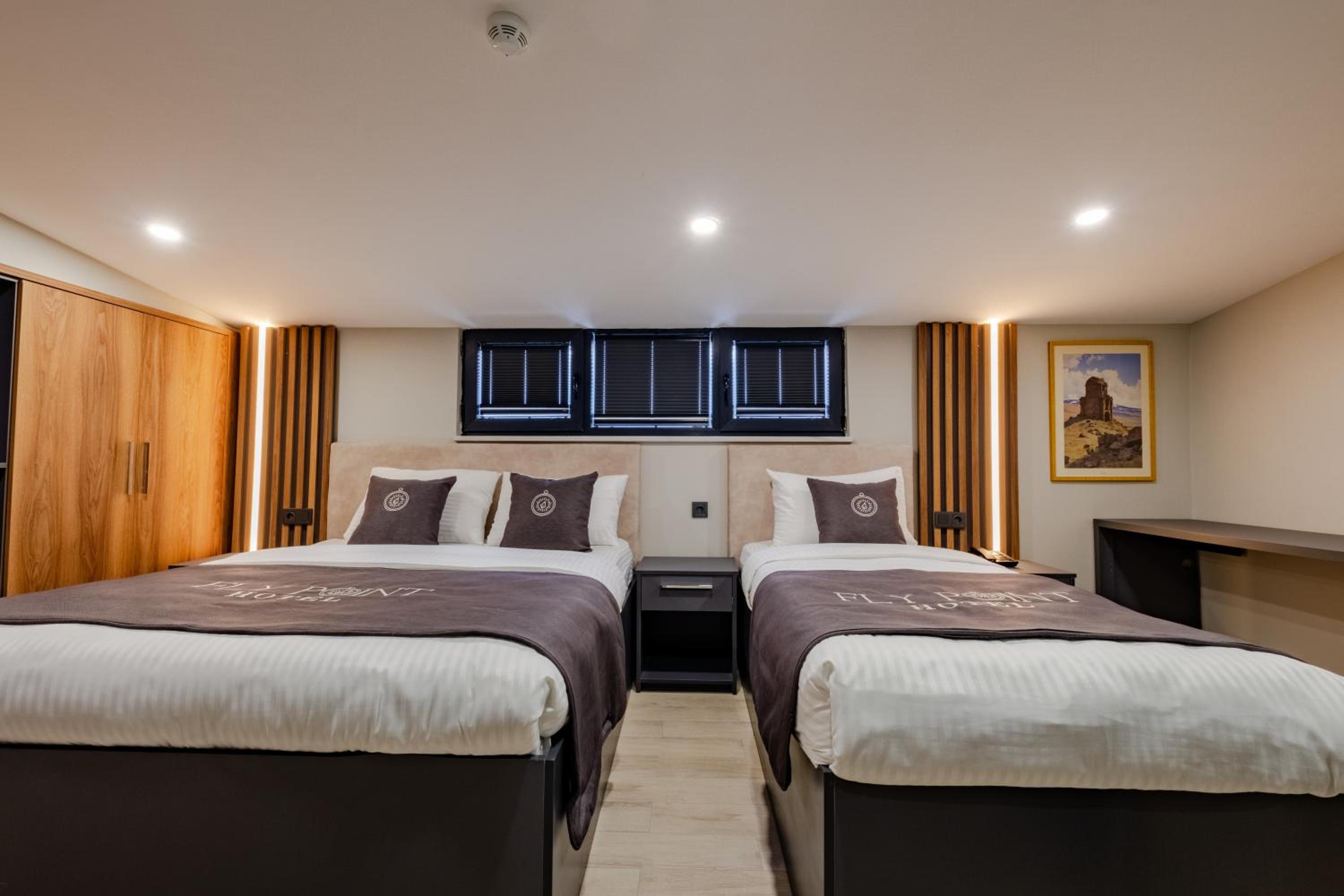 Deluxe Triple Room - Photo 1